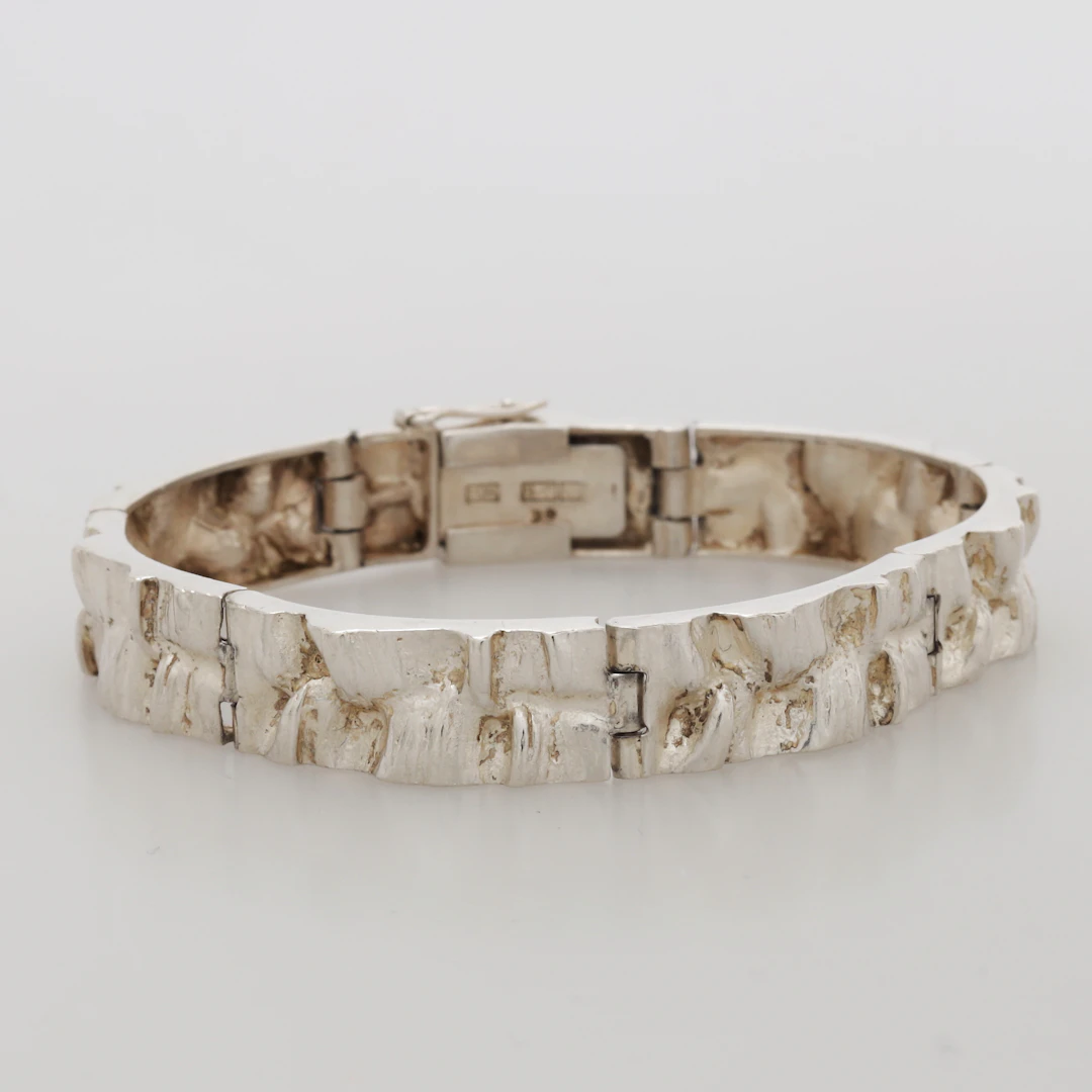 MATTI JUSSI HYVÄRINEN. Armband, sterlingsilver, Sirokorv, Åbo, Finland