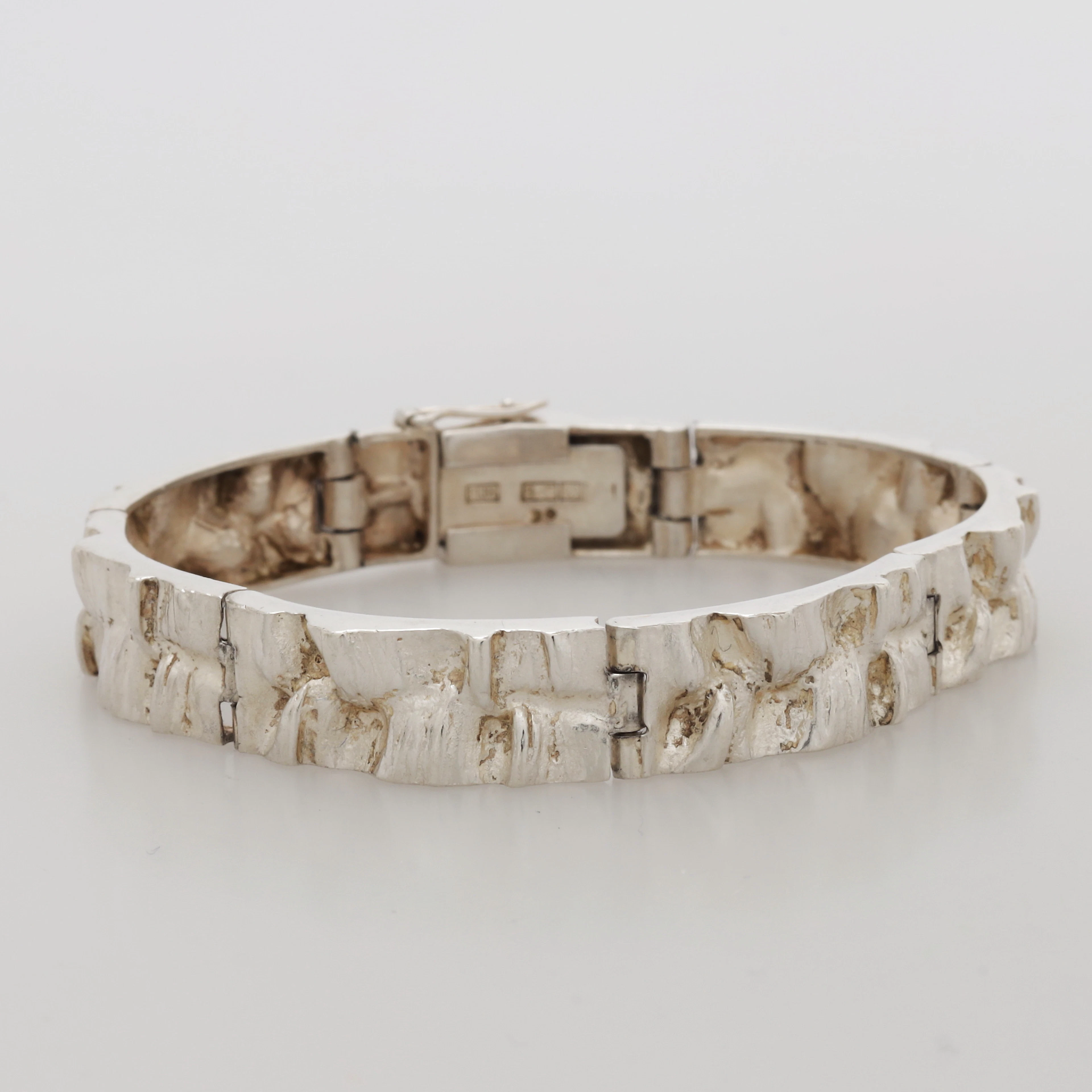 MATTI JUSSI HYVÄRINEN. Armband, sterlingsilver, Sirokorv, Åbo, Finland