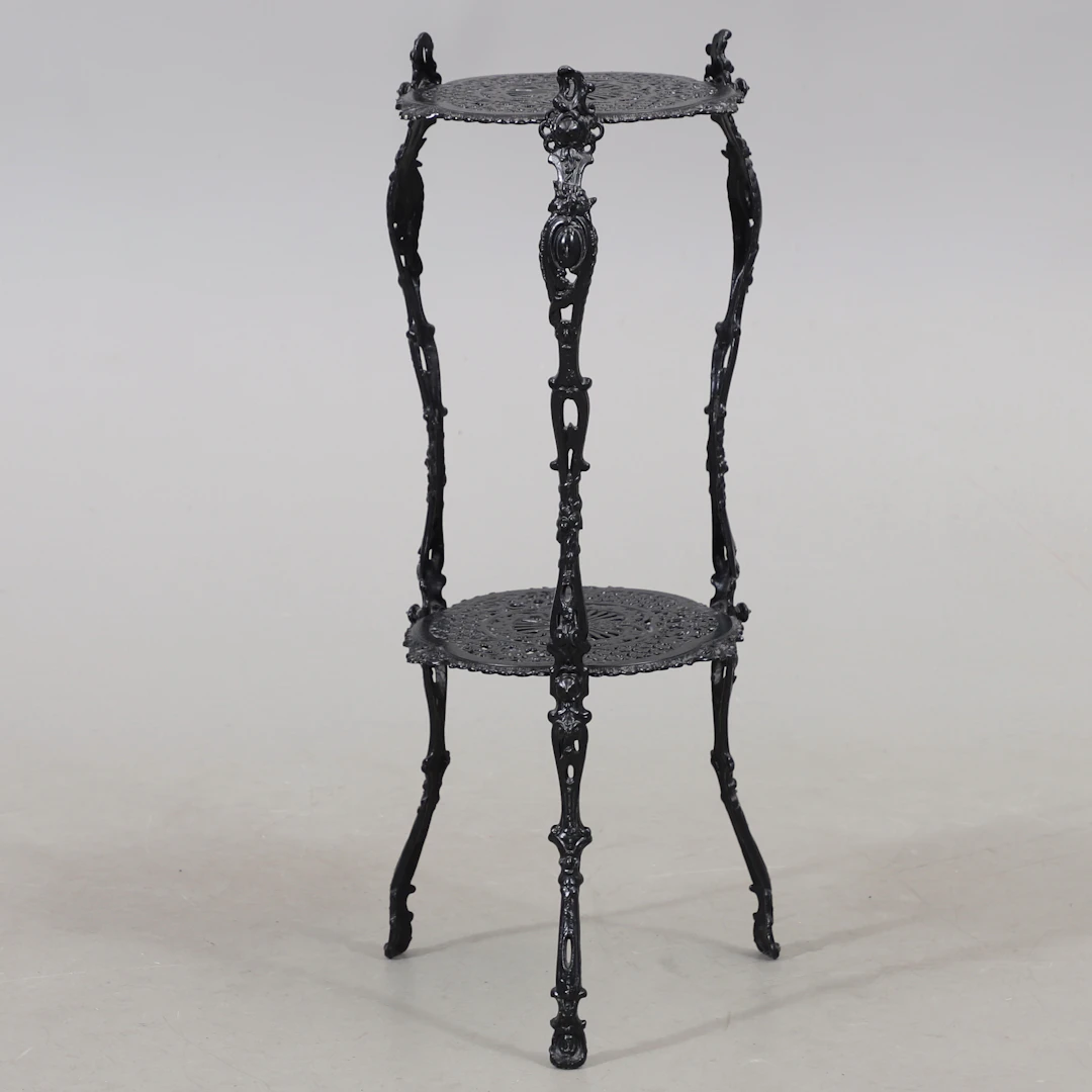 PIEDESTAL, metall, 1900-talets andra hälft.