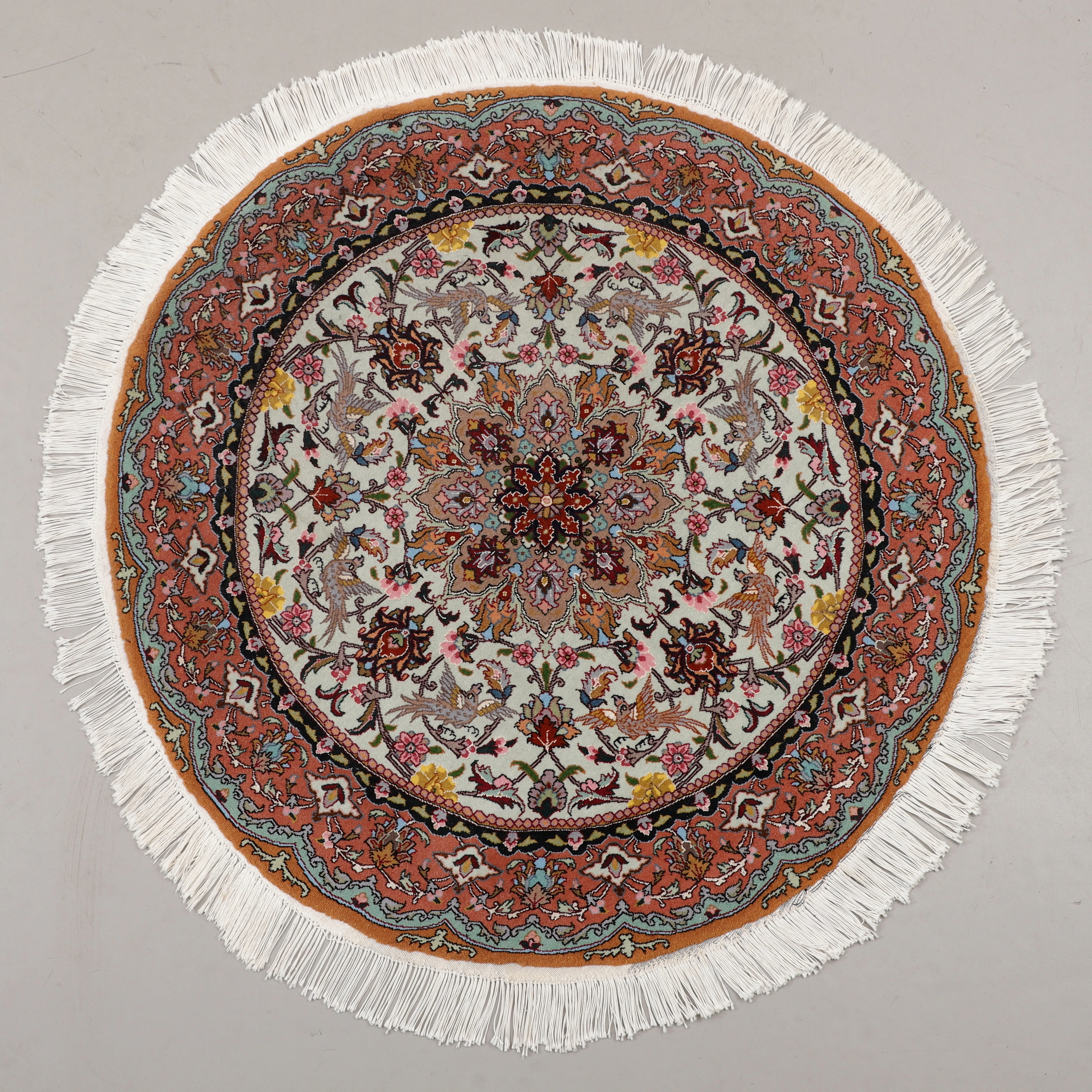 MATTA, Täbris, orientalisk, diameter 103 cm.