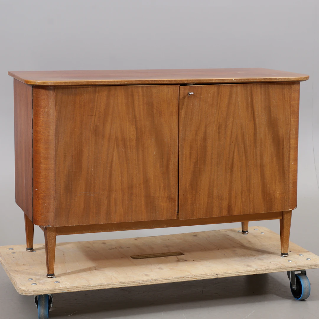 SKÅP med lådinredning, teak, Swedish Modern, 1950-tal.