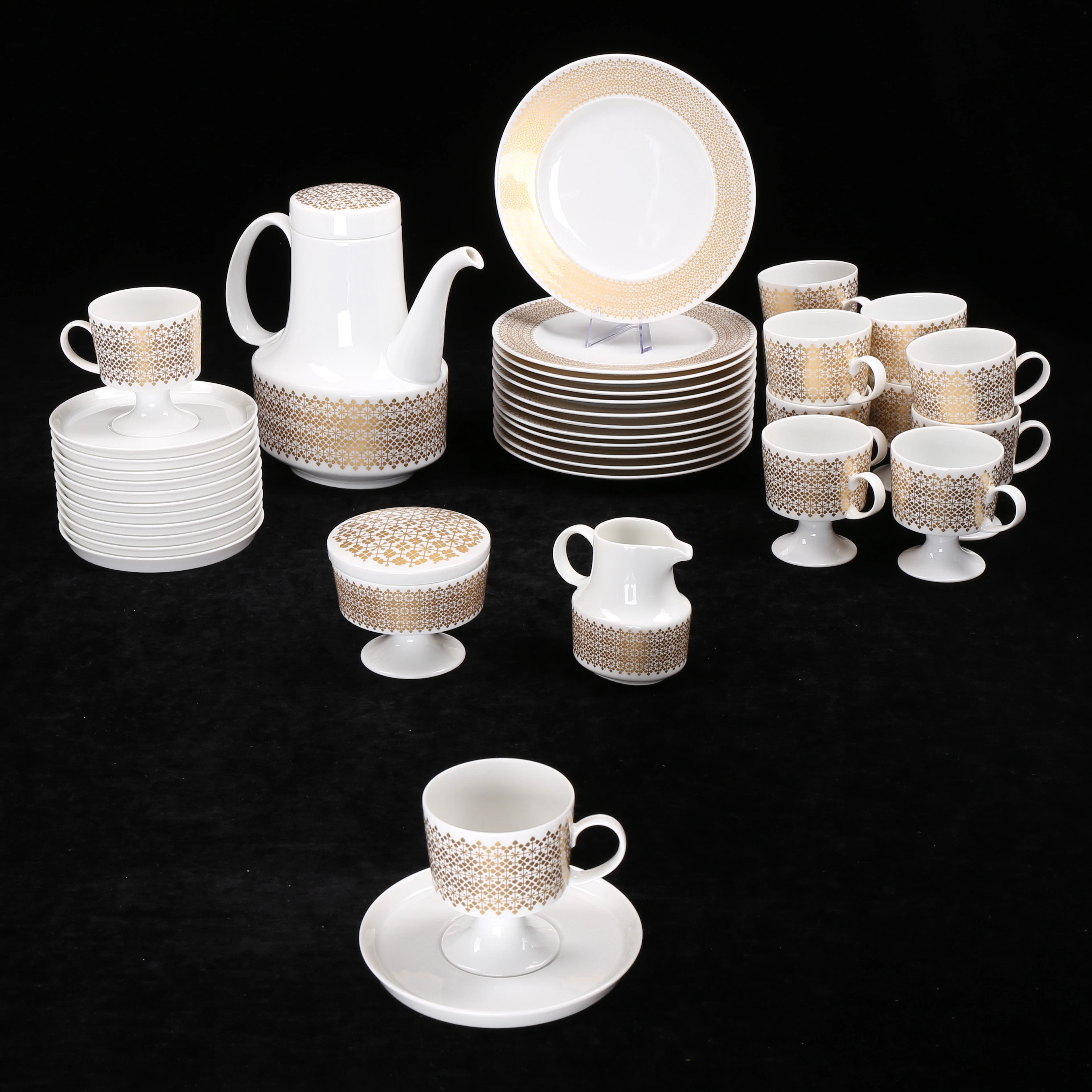 TAPIO WIRKKALA. "Composition", kaffeservis, 39 delar, mocca, Rosenthal