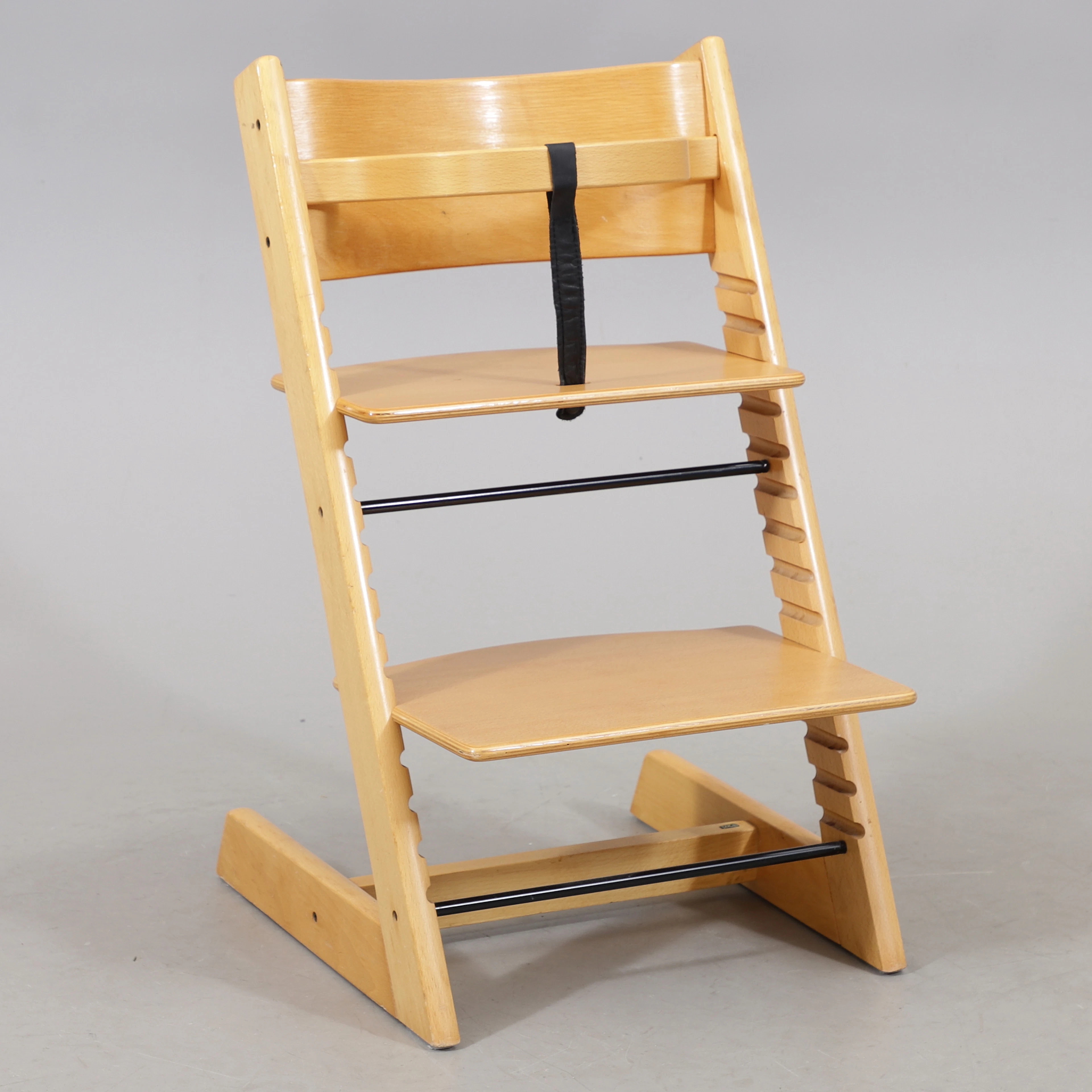 BARNSTOL, "Tripp Trapp", Stokke, Norge, 1900/2000-tal.