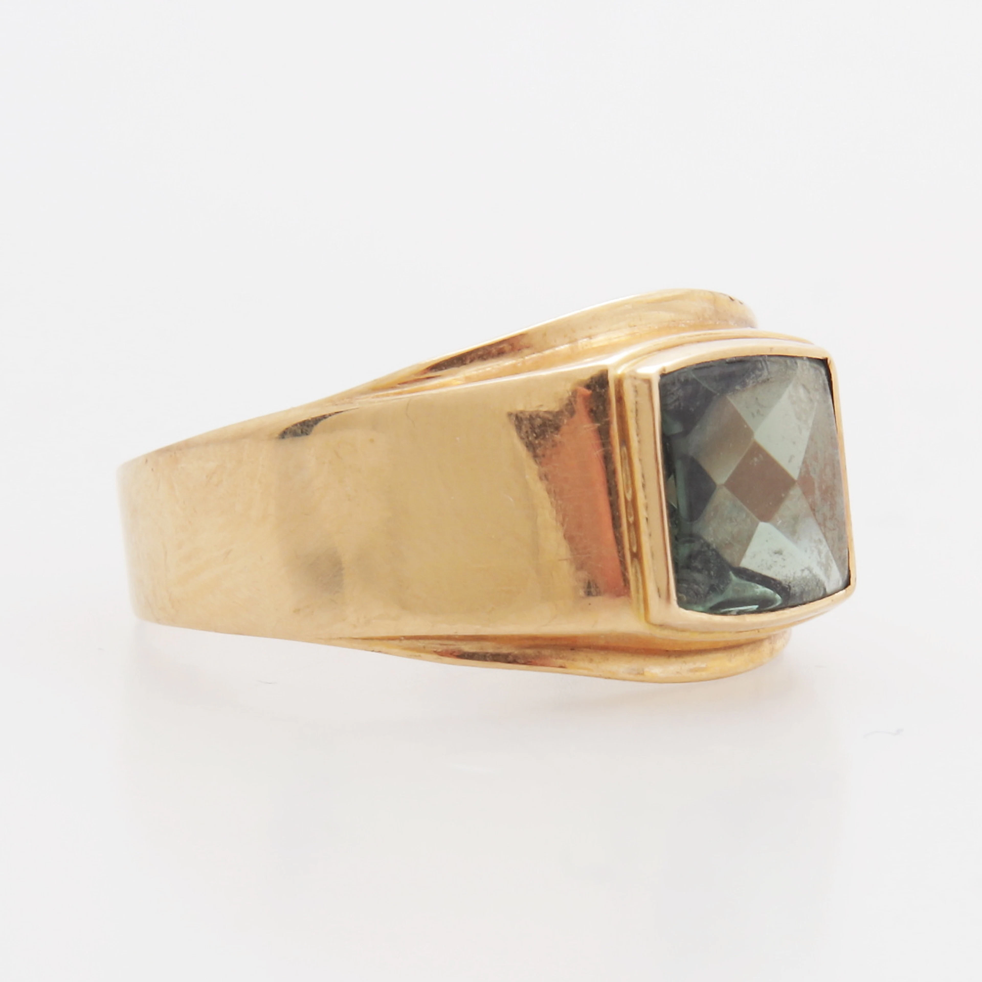 RING med akvamarin, guld, 18K, totalvikt 3,00 gram.