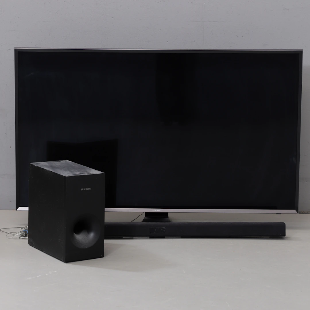 TV med soundbar, Samsung, 48" Led, 2015.