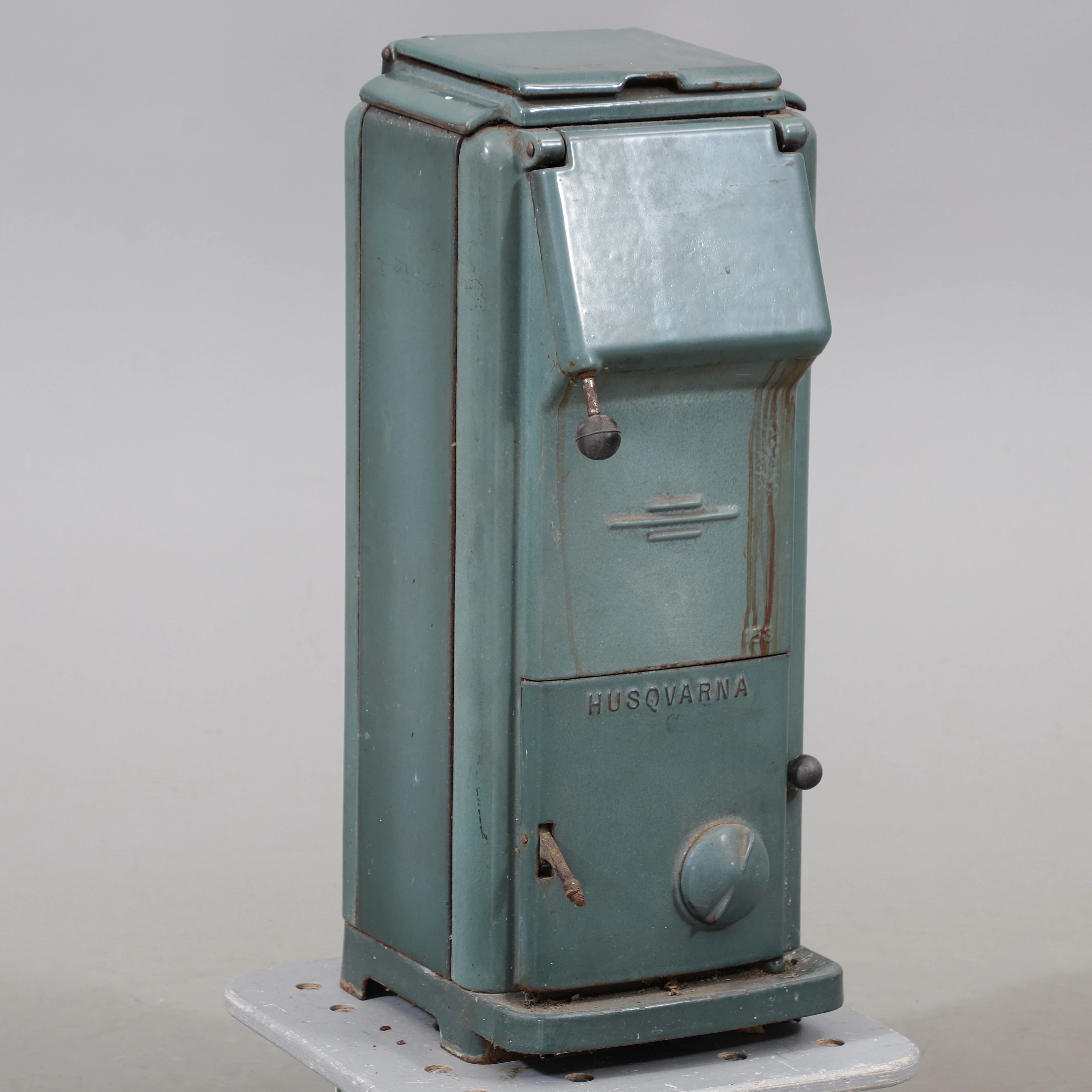 KAMIN, Husqvarna 153.