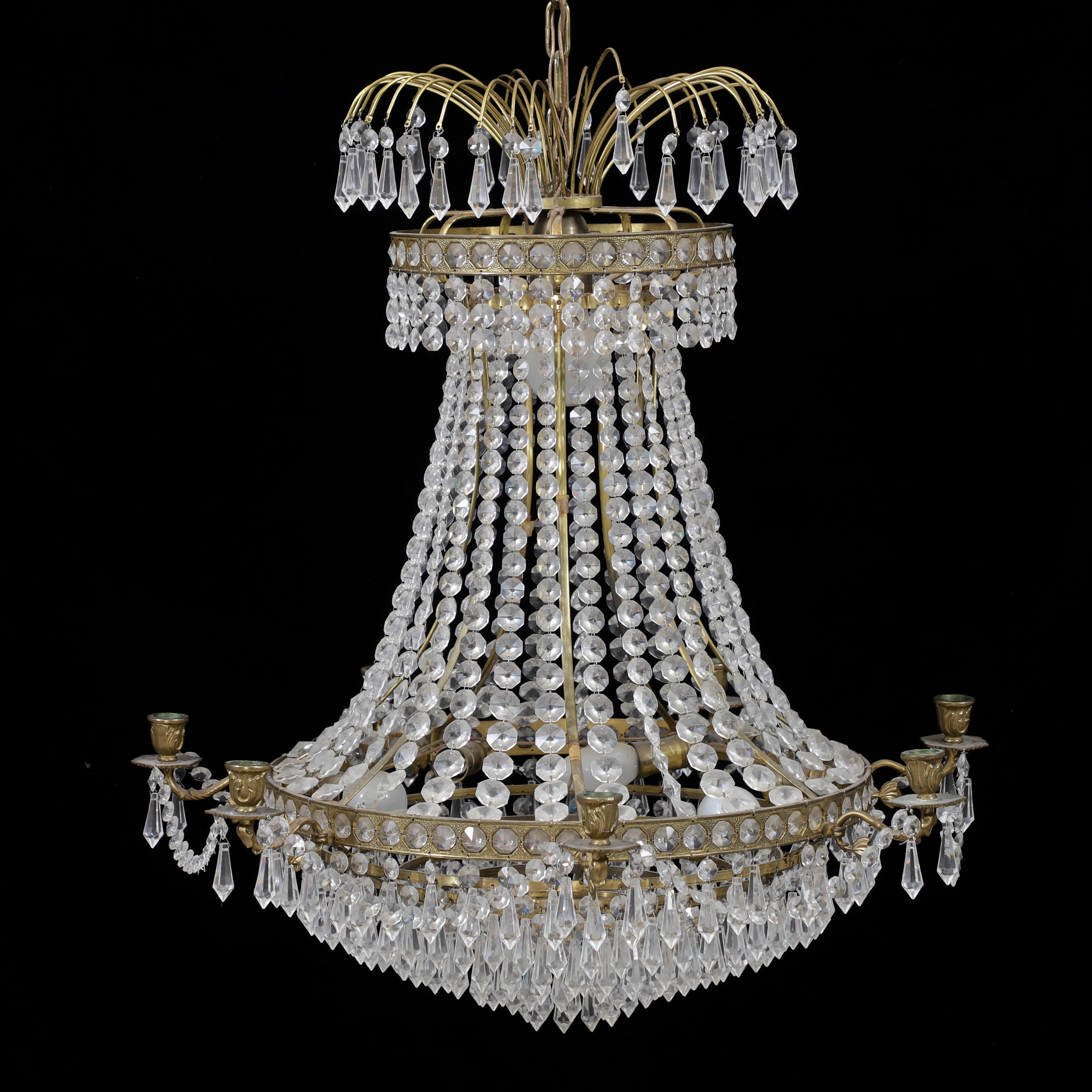 LJUSKRONA, empirestil, 1900-talets mitt, höjd exklusive kedja 60 cm.