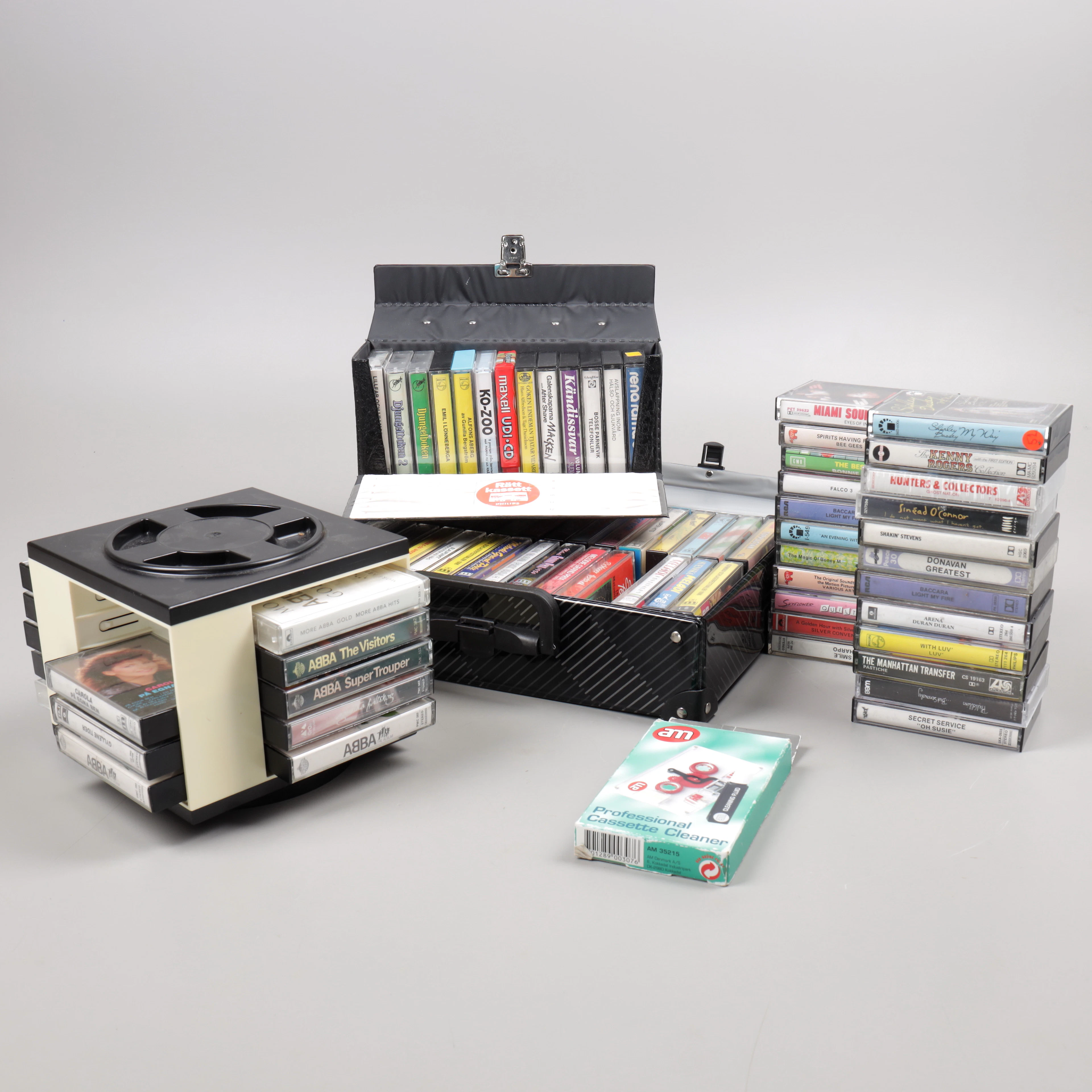 KASSETTSAMLING, ca 85 st, Abba , Carola, Gyllene tider , Herrey´s, mm.