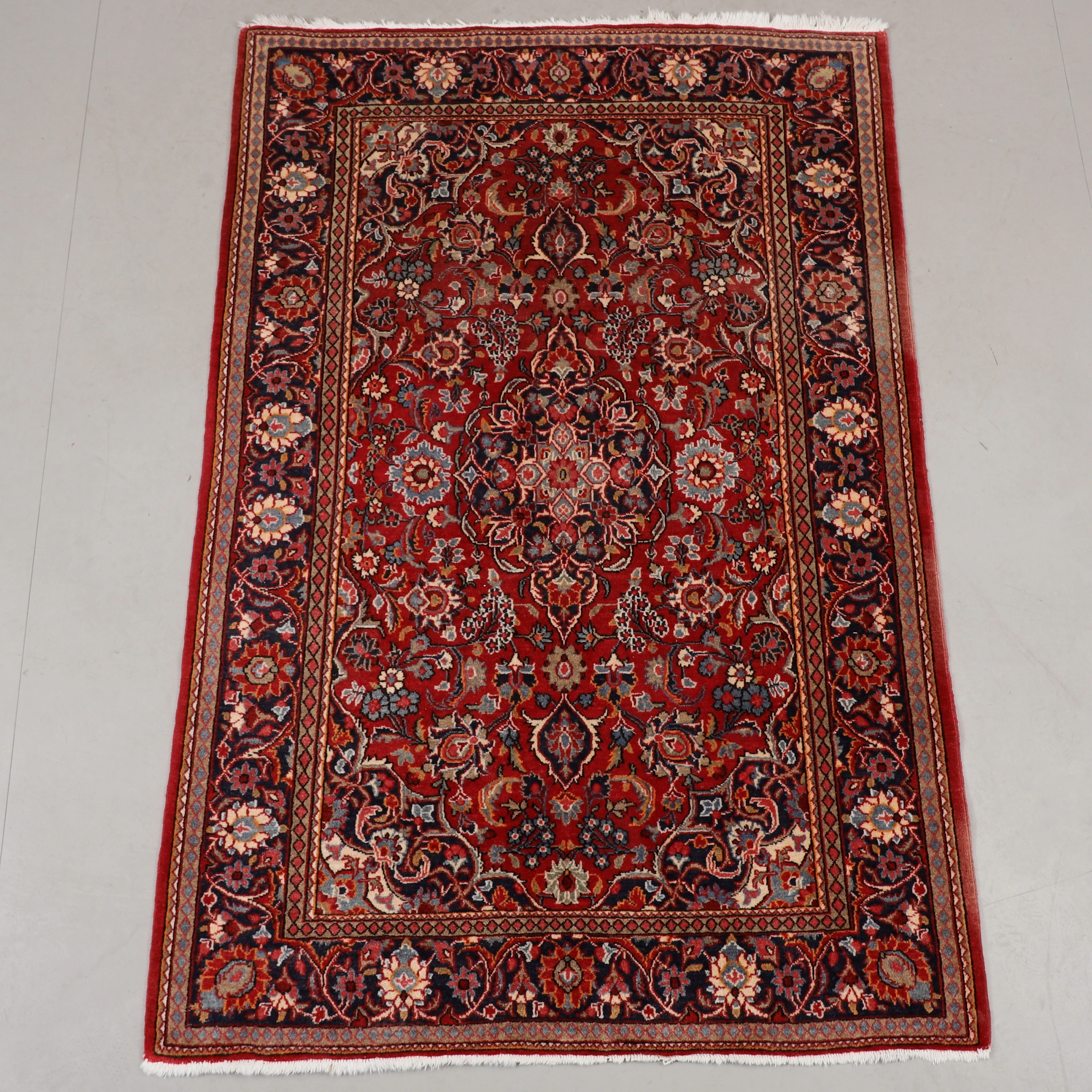 MATTA, Aron/Kashan, mått 200x130 cm.