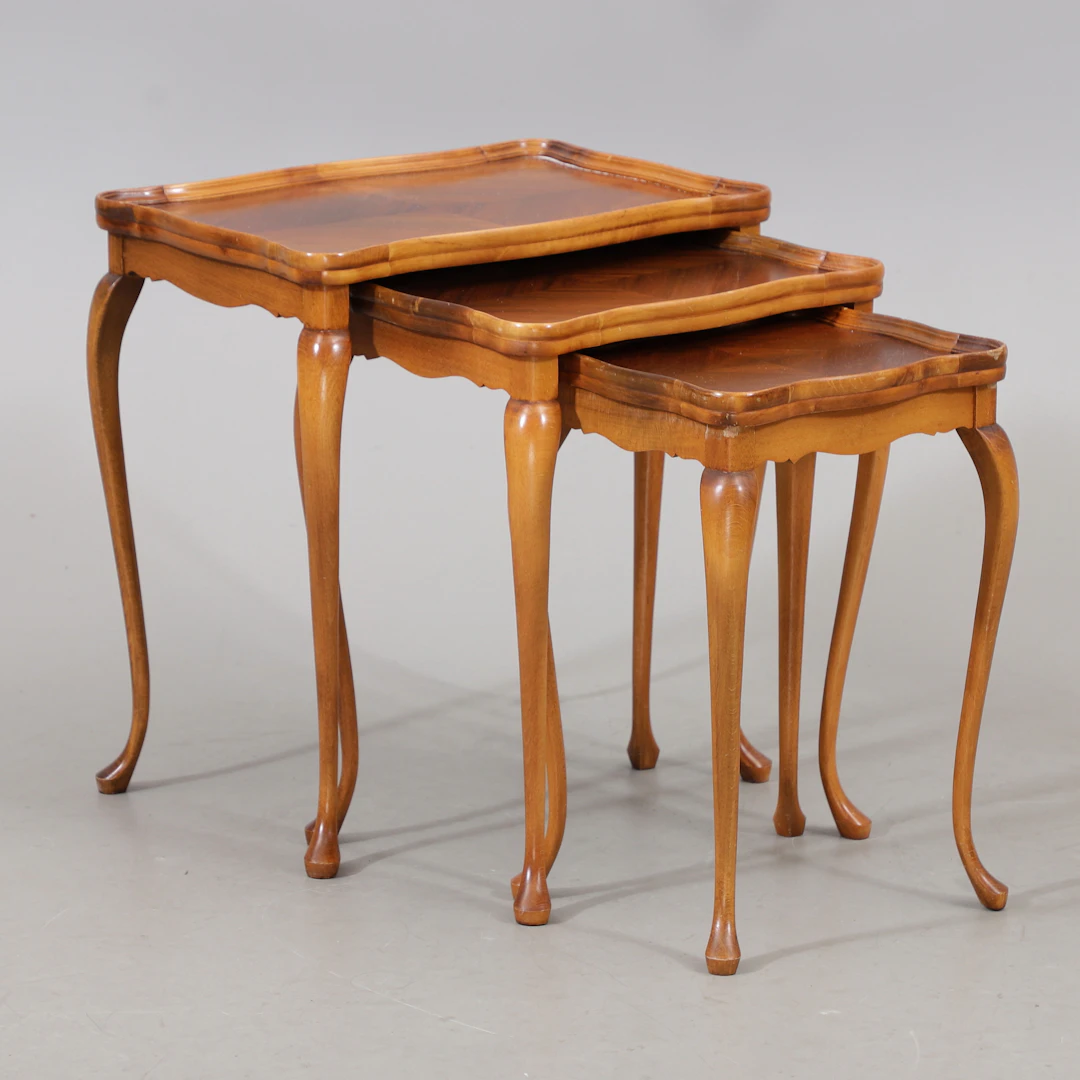 SATSBORD, 3 delar, rokokostil, 1900-talets andra hälft.