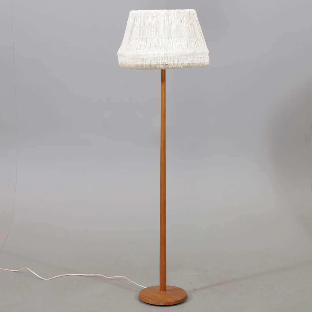 GOLVLAMPA, teak, 1960-tal.