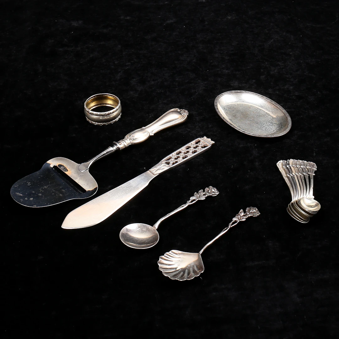 BESTICK, 14 st, silver, vikt exklusive osthyvel 201 gram.