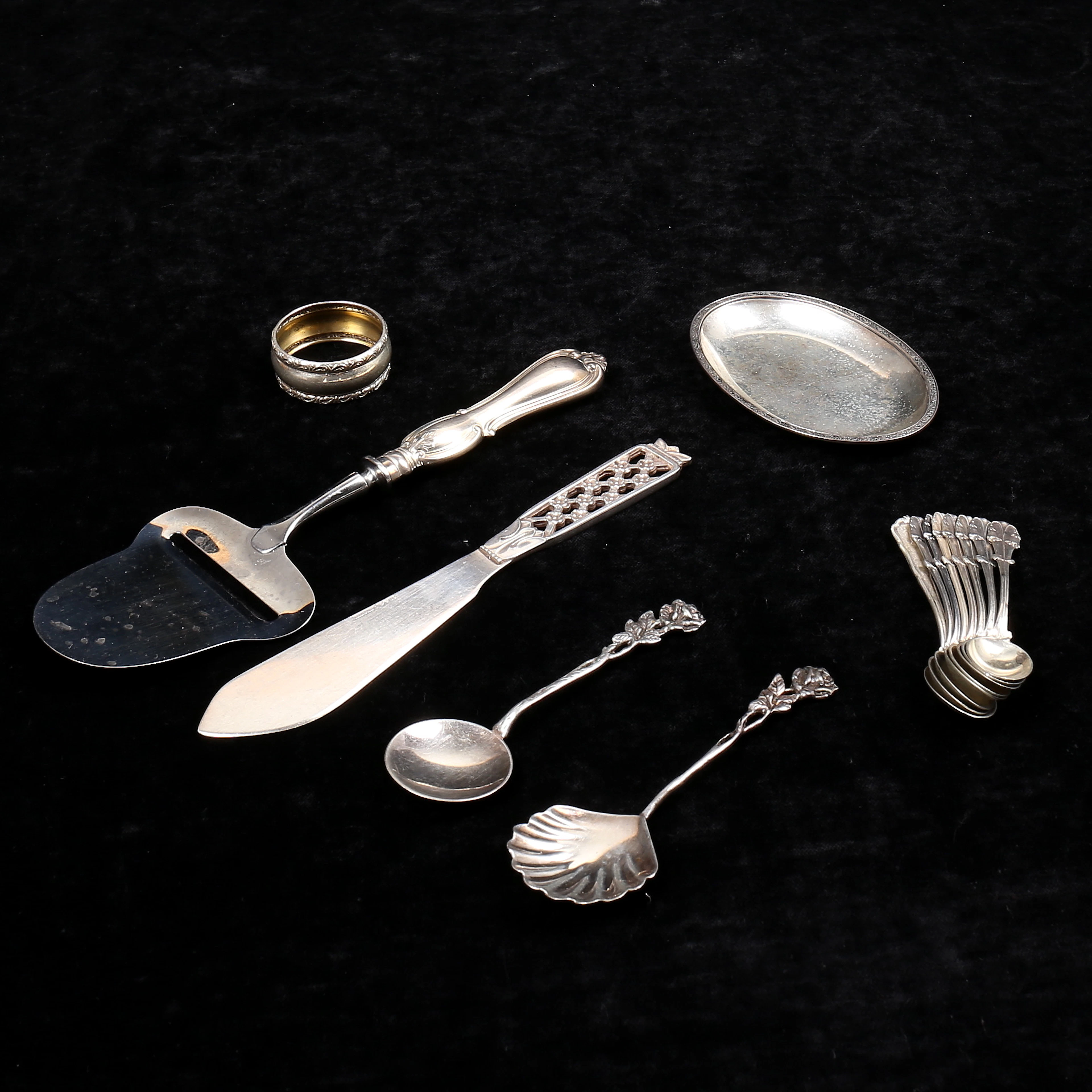 BESTICK, 14 st, silver, vikt exklusive osthyvel 201 gram.
