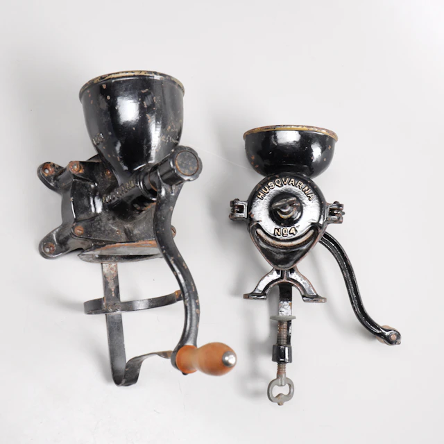 KAFFEKVARNAR, 2 st, Husqvarna, 1900-talets första hälft.