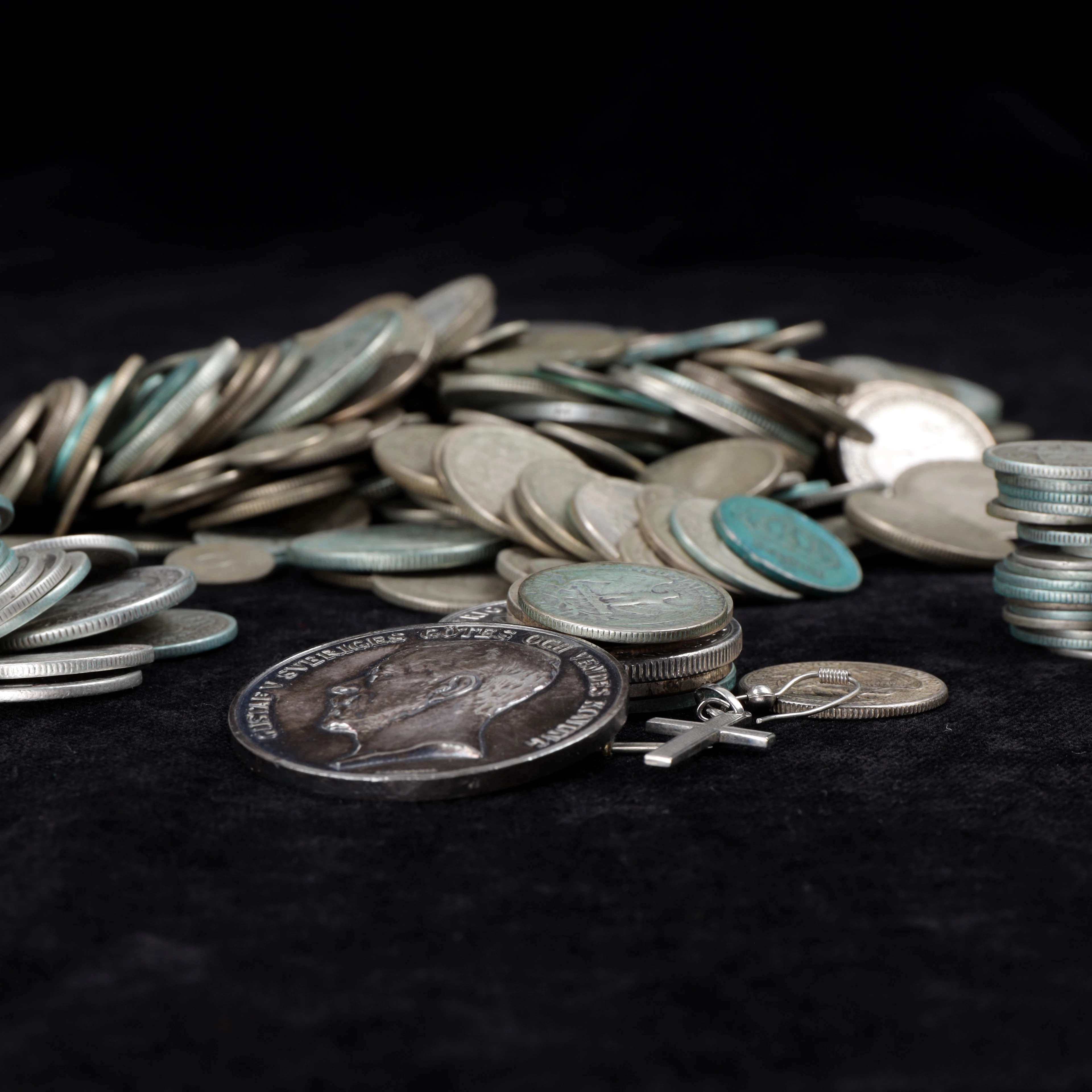 MYNT mm, silver, totalvikt 1868 gram.