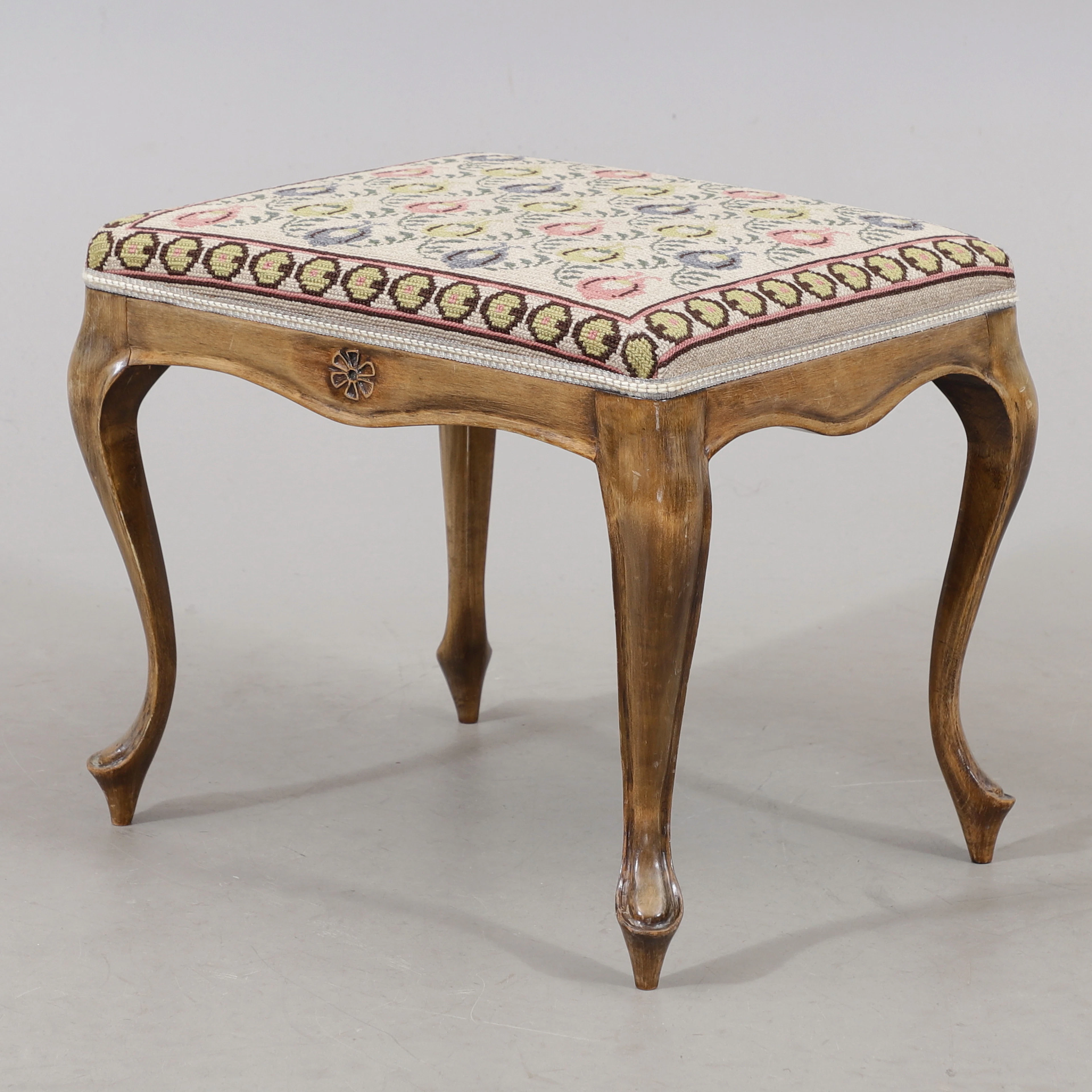 PALL, rokokostil, 1900-tal.