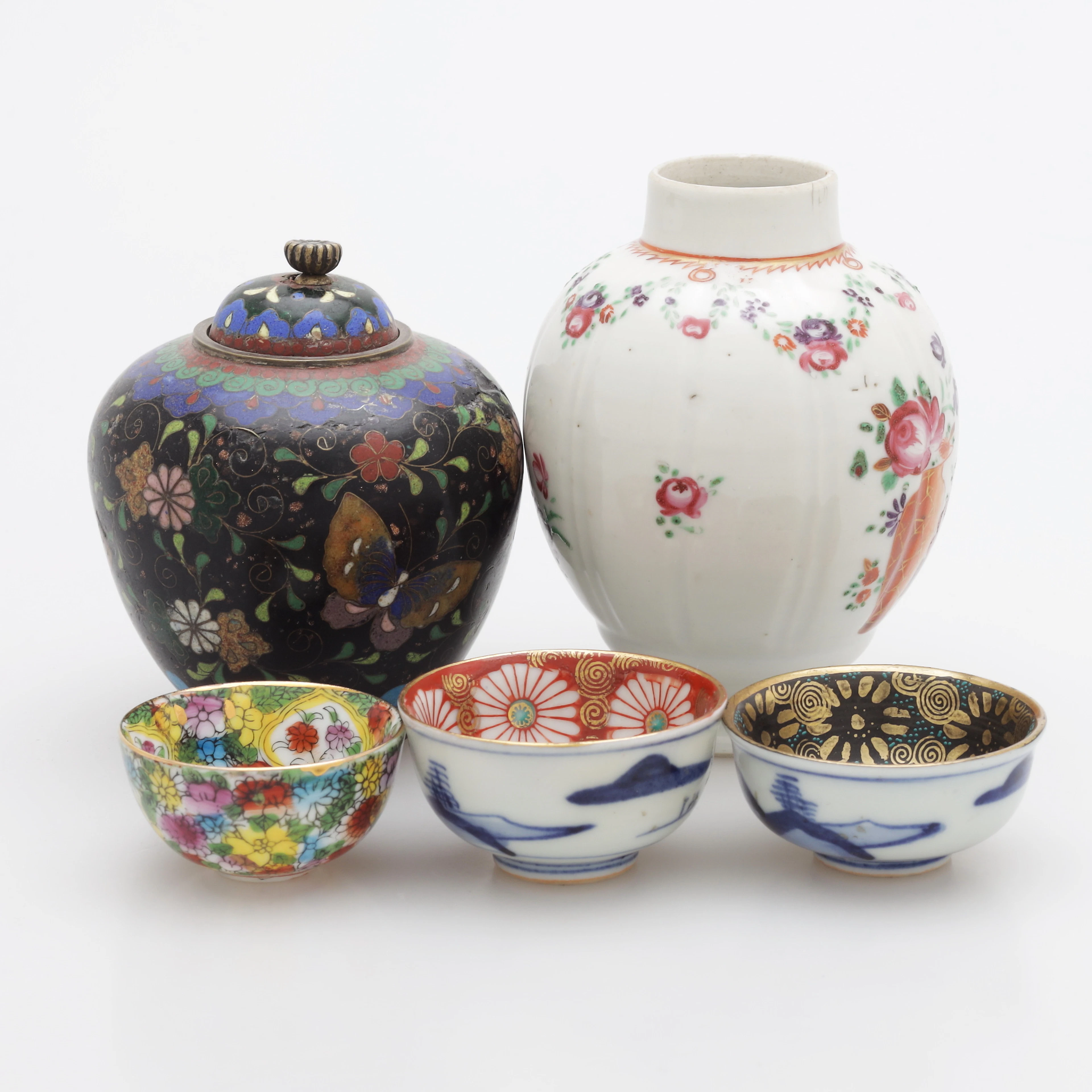 LOCKURNA, SAKEKOPPAR mm, cloisonne, Kina, Japan.