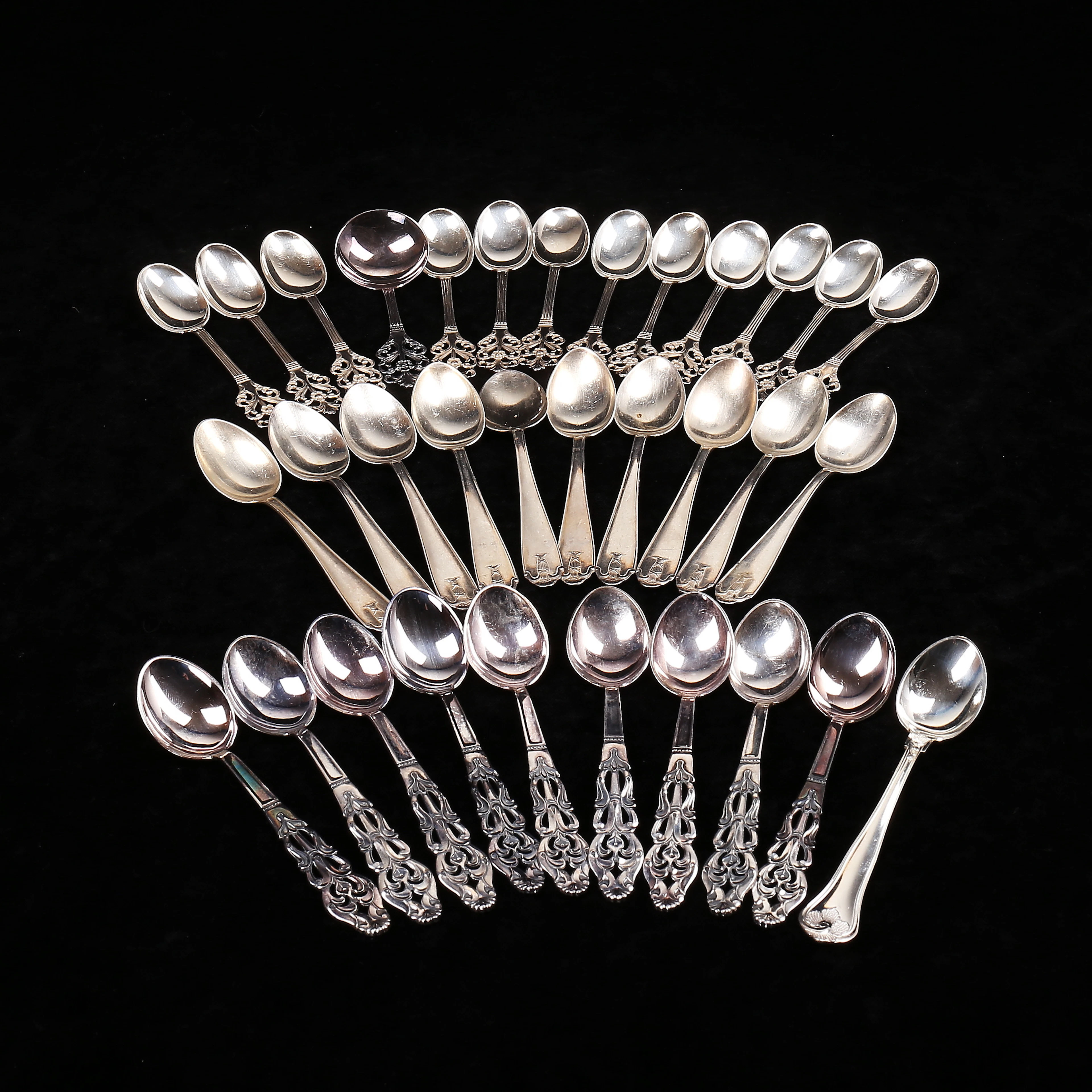 KAFFESKEDAR, 33 st, silver, totalvikt 413 gram.
