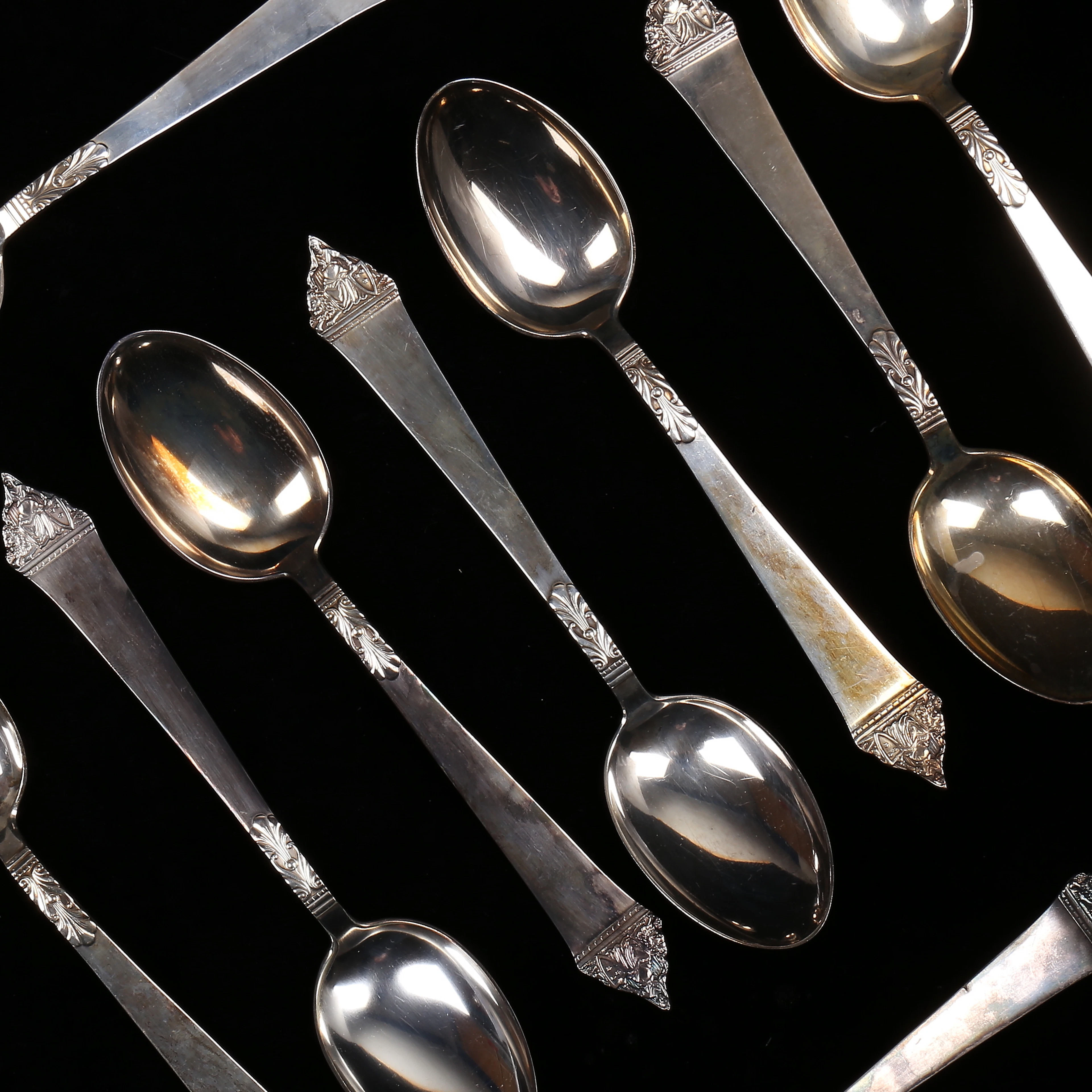 MATSKEDAR, 9 st, silver, C G Hallberg, 1940/50-tal, vikt 700 gram.