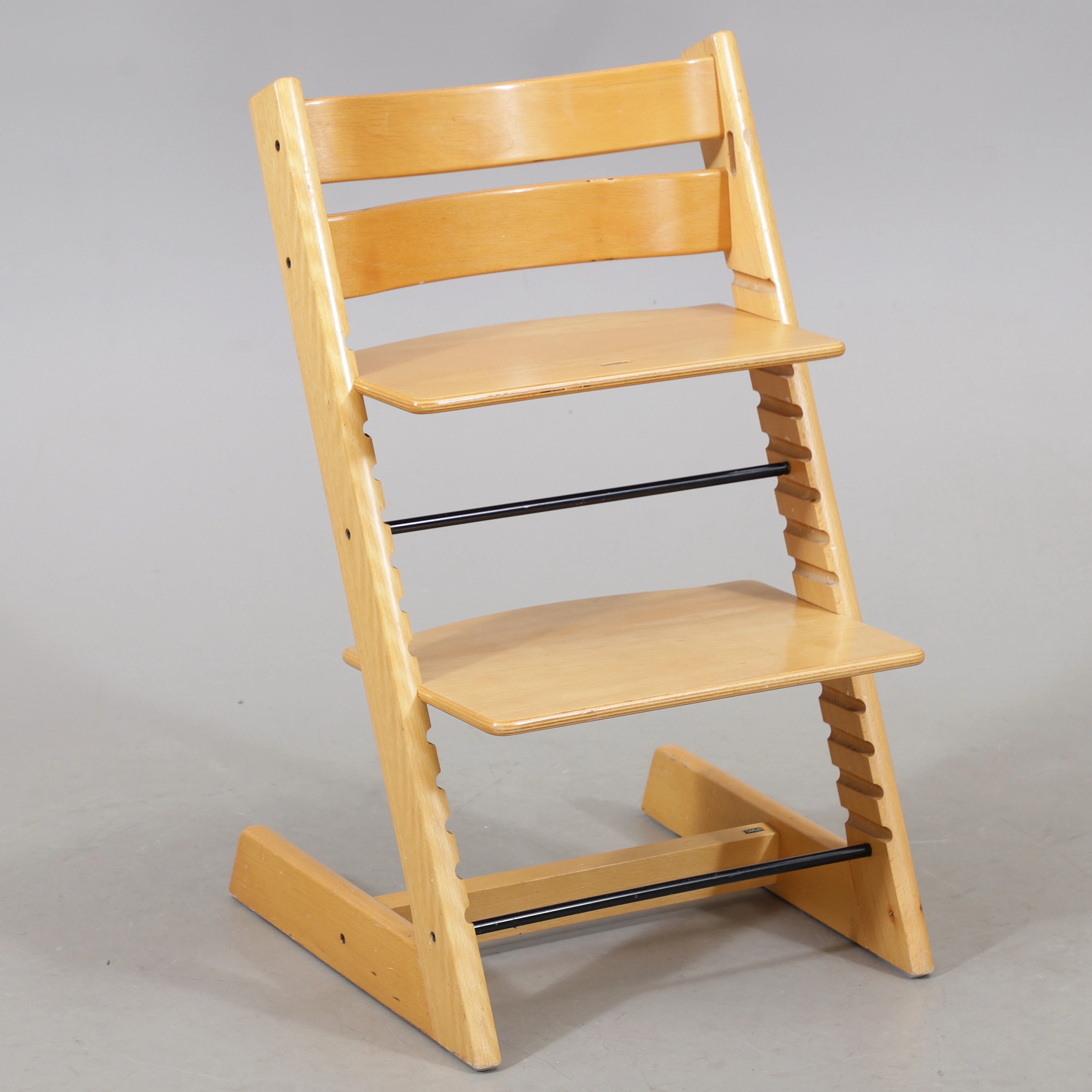 BARNSTOL, "Tripp Trapp", Stokke, Norge, 1900/2000-tal.