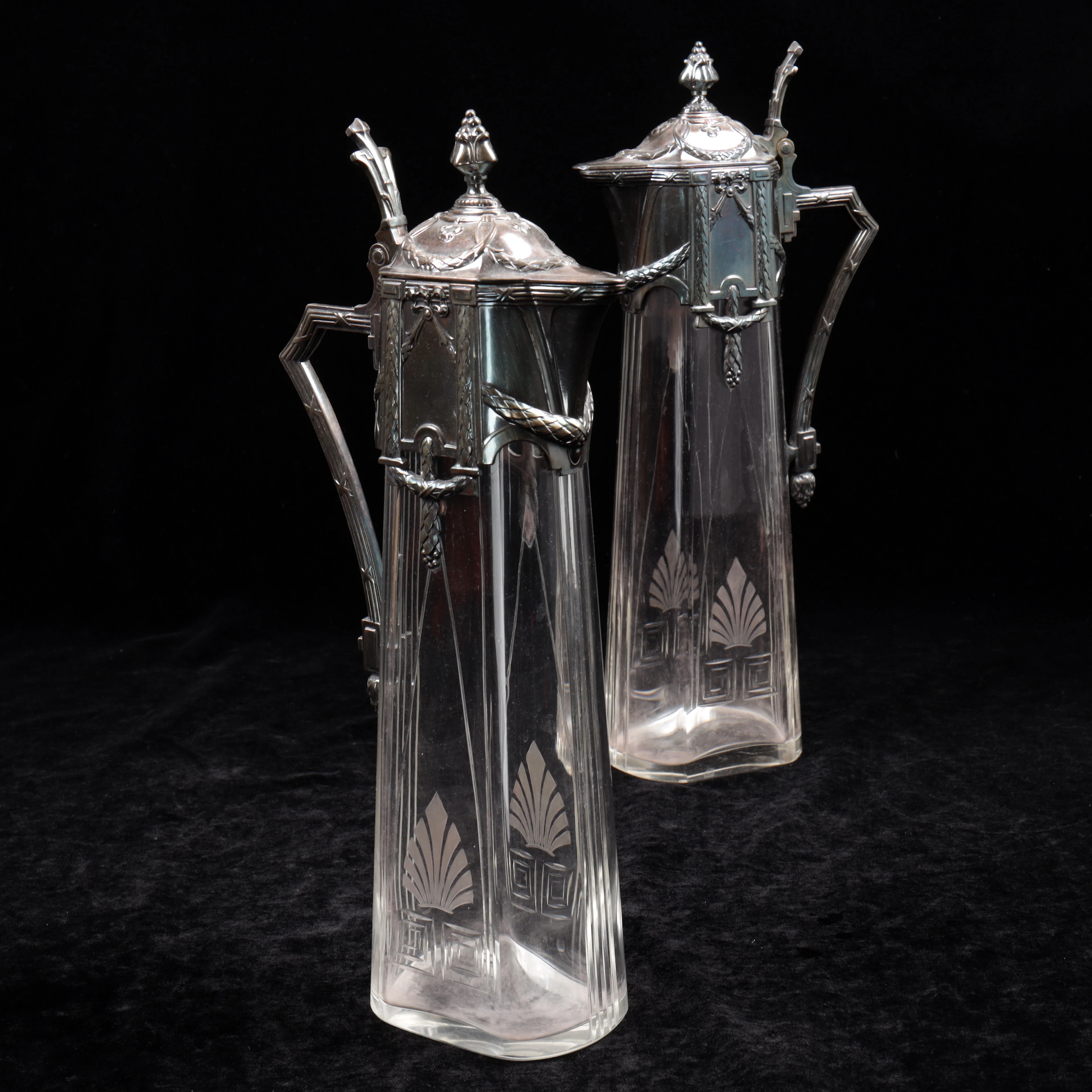 KANNOR, ett par, glas/metall, jugend, 1900-talets början.