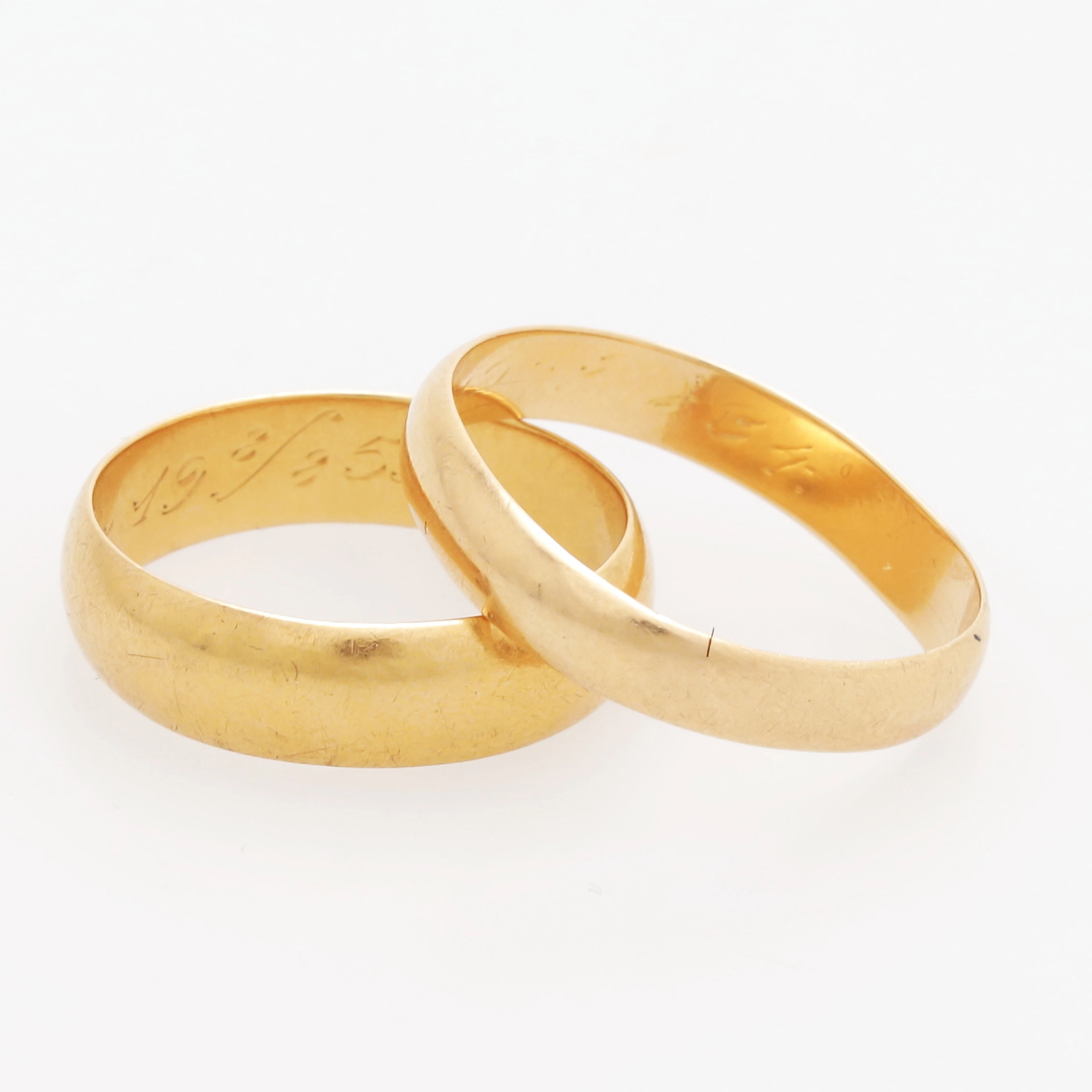 RINGAR, 2 st, guld 18k, Gasslanders Eftr, Värnamo, 1959, vikt 8,88 gram.