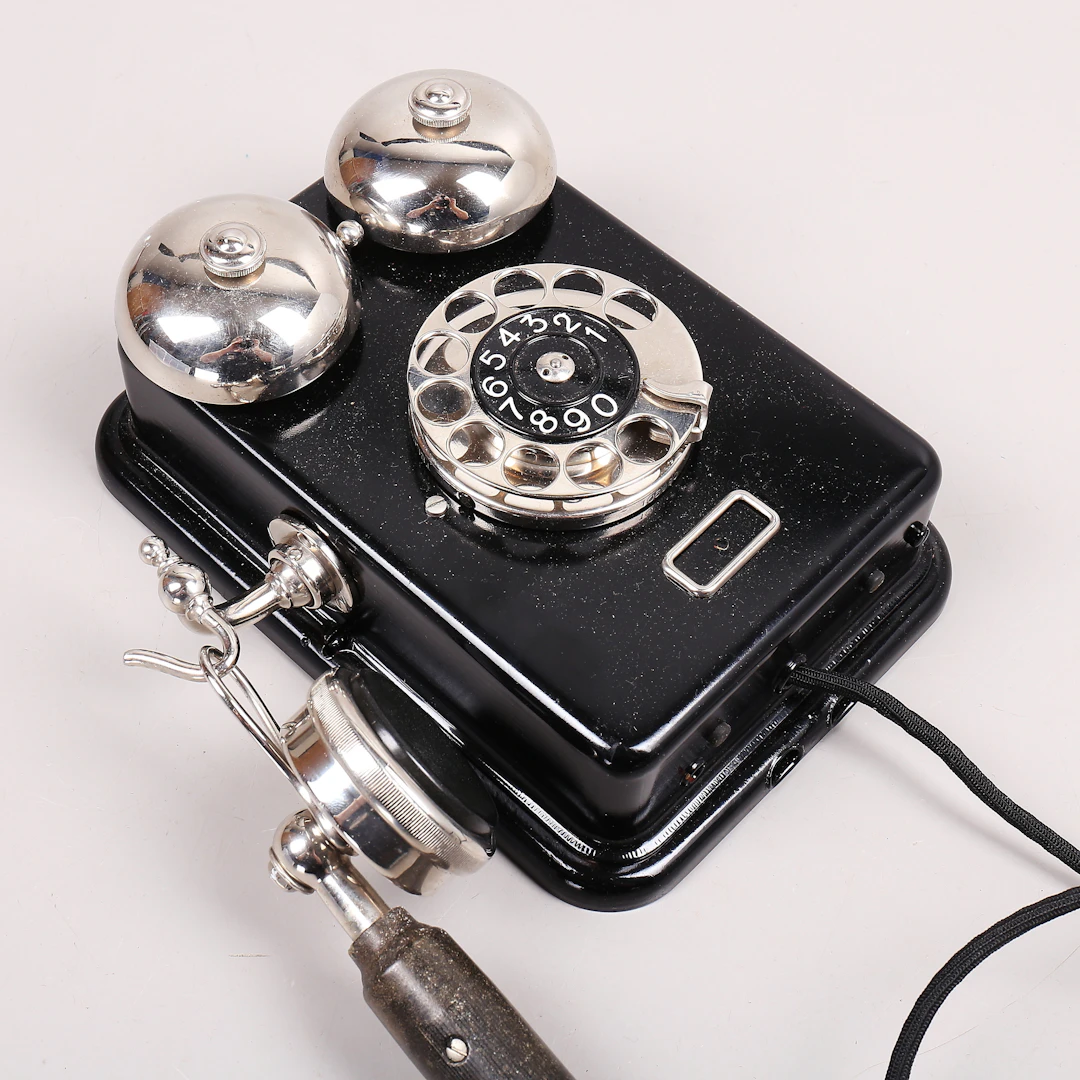 VÄGGTELEFON, LM Ericsson, 1900-talets första hälft.