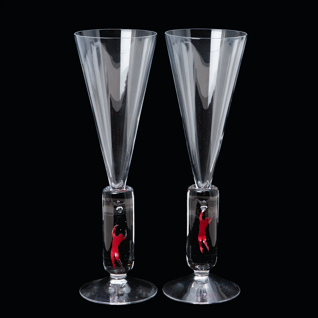 BERTIL VALLIEN. Champagneglas, ett par, "Millennium" Kosta Boda.