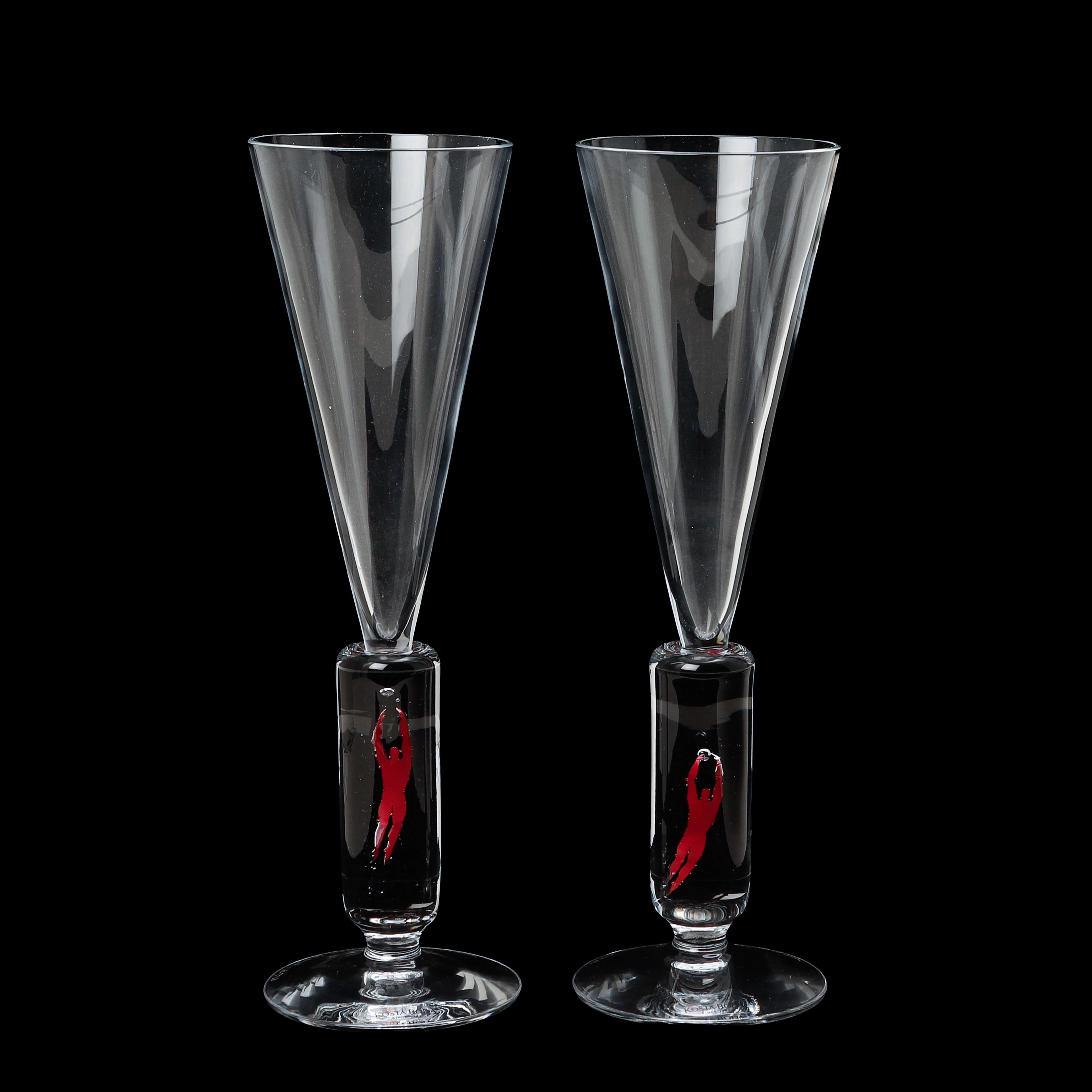 BERTIL VALLIEN. Champagneglas, ett par, Milennium, Kosta Boda No 18613- 18614.