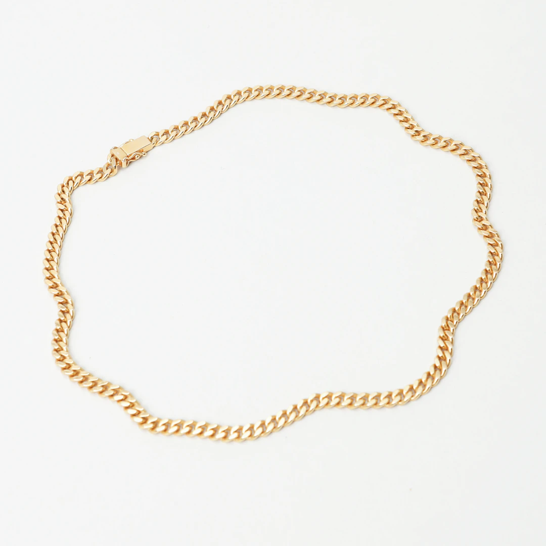 COLLIER, 18k guld, vikt ca 38 gram.