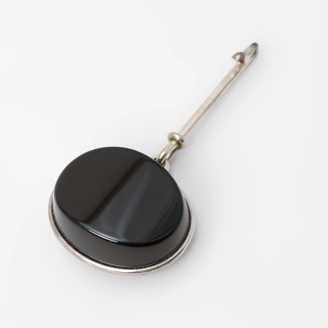 VIVIANNA TORUN BÜLOW-HÜBE. Hänge, modell 311 C, silver, onyx, Georg Jensen.