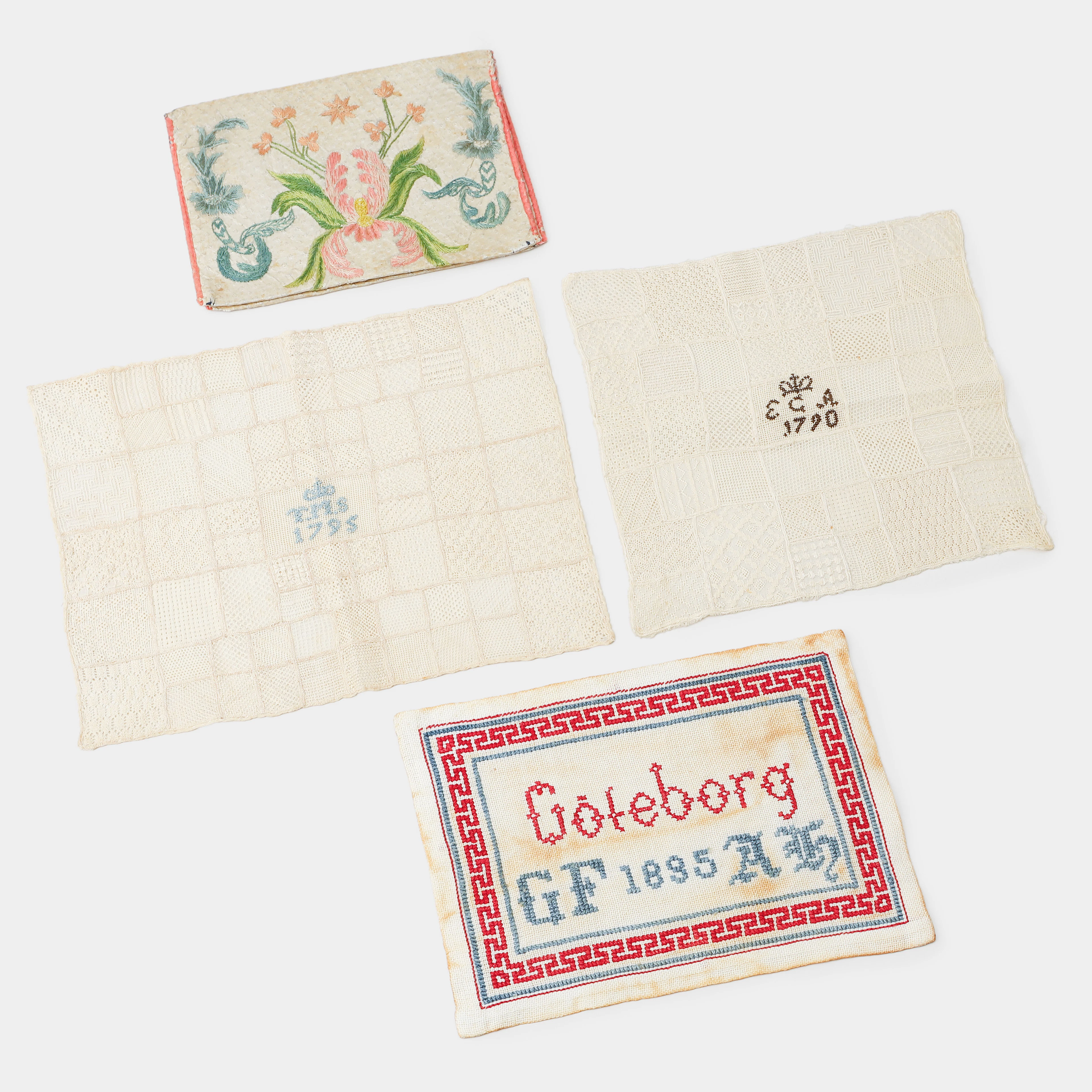 TEXTILIER MED BRODERIER, 4 stycken, 1700/1800-tal.