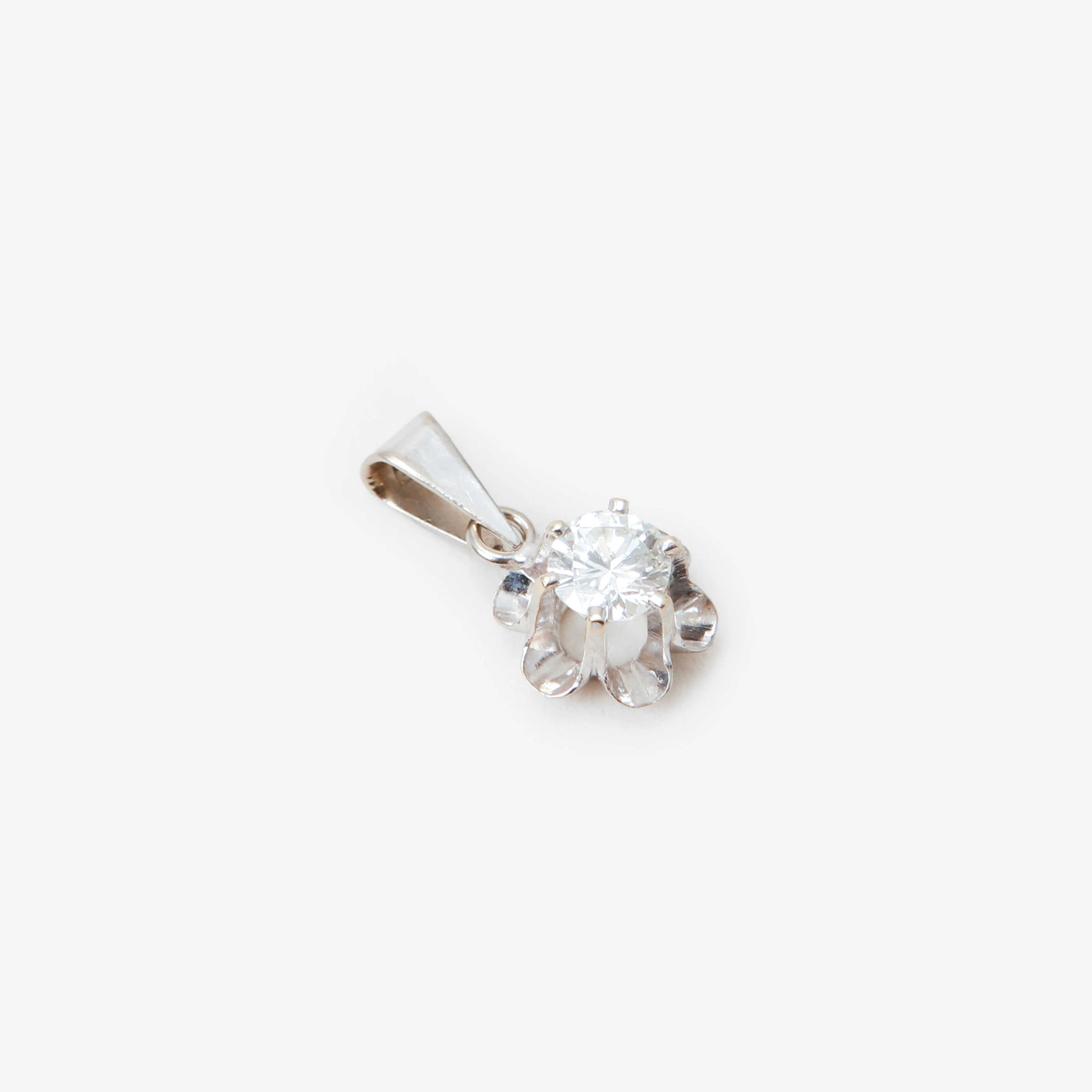 HÄNGE, 18k vitguld, briljantslipad diamant 0,35ct, vikt ca 0,8 gram.