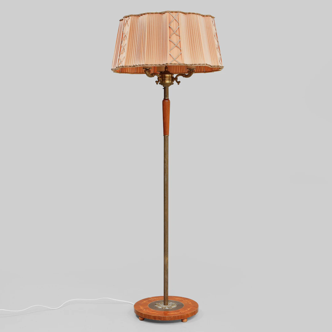 GOLVLAMPA, 1900-tal.
