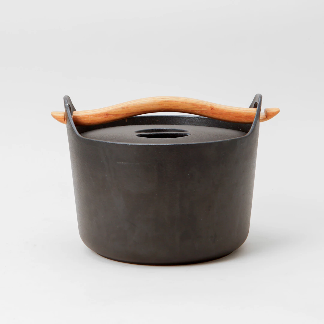TIMO SARPANEVA. Gryta, gjutjärn, Iittala.