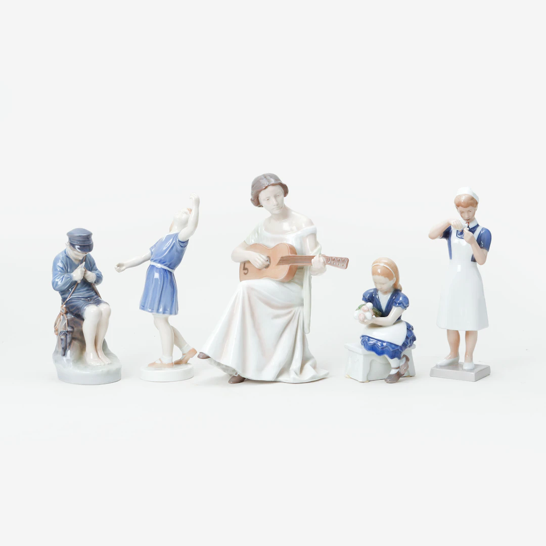 FIGURINER, 5 st, porslin, Bing & Gröndahl samt Royal Copenhagen.