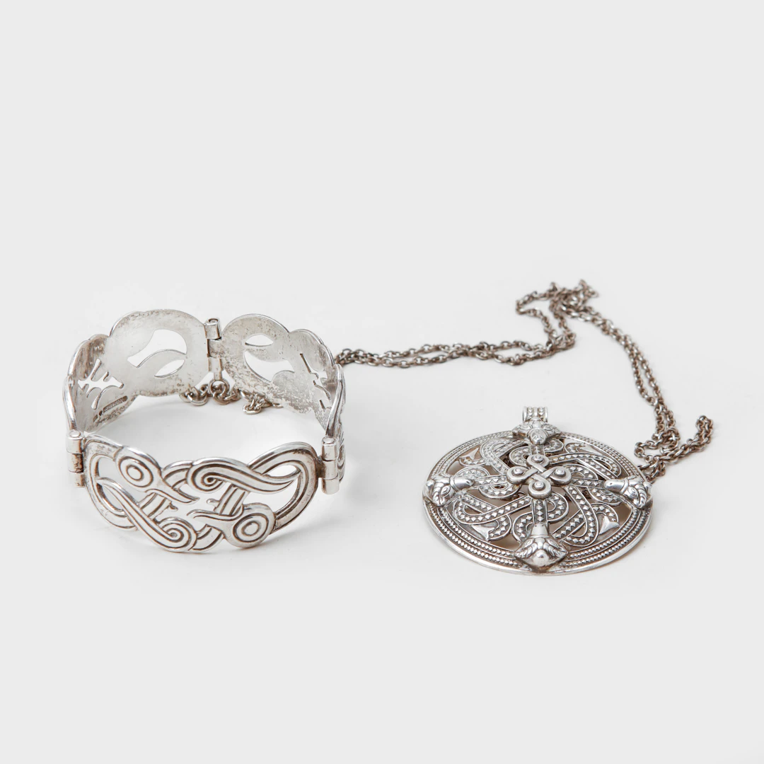 ARMBAND och HÄNGE, silver, Kalevala koru.