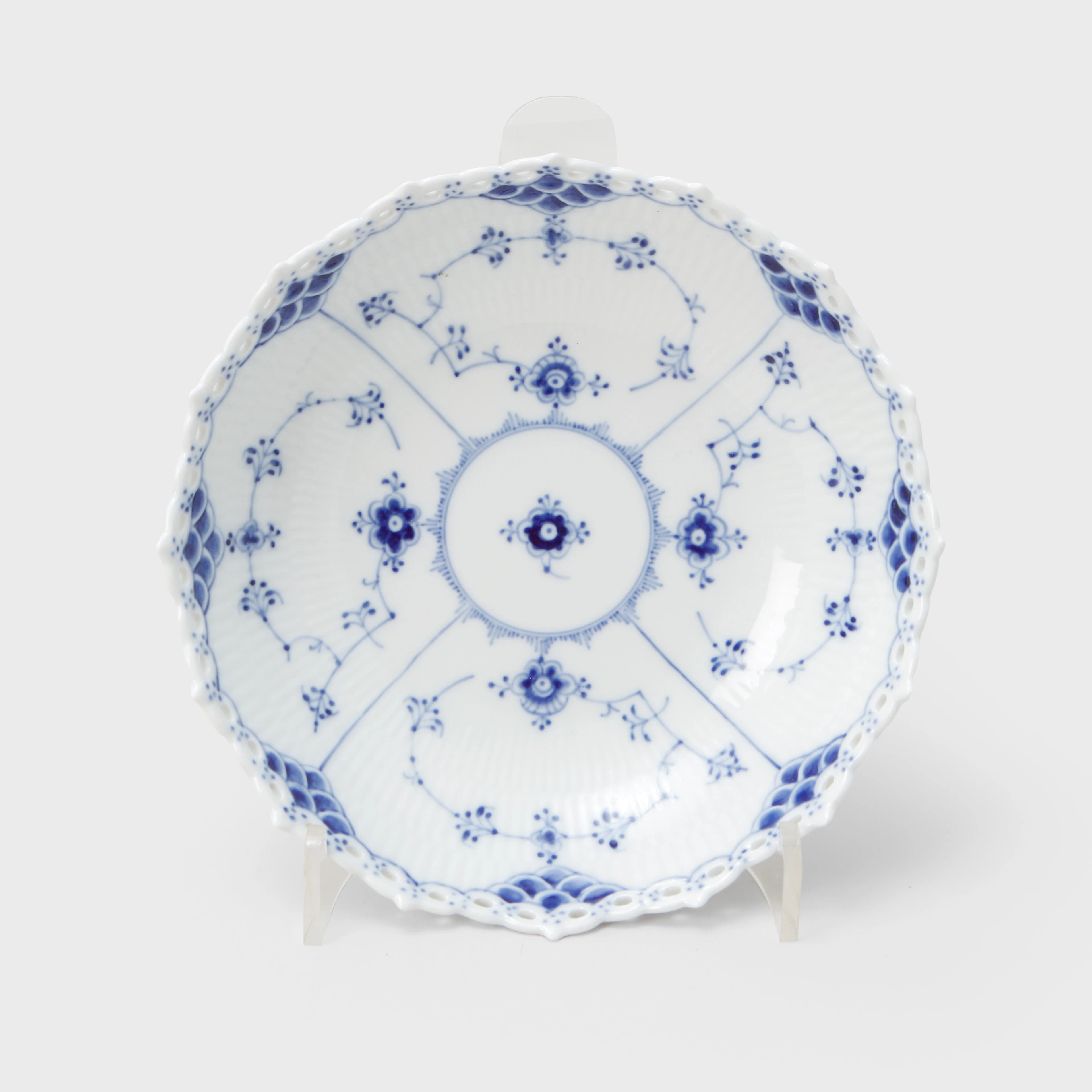 SKÅLFAT, porslin, "Musselmalet", Royal Copenhagen, Danmark, 1967.