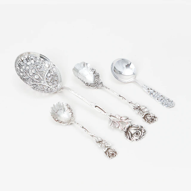 SILVERSKEDAR, 4 stycken, vikt 110 gram.