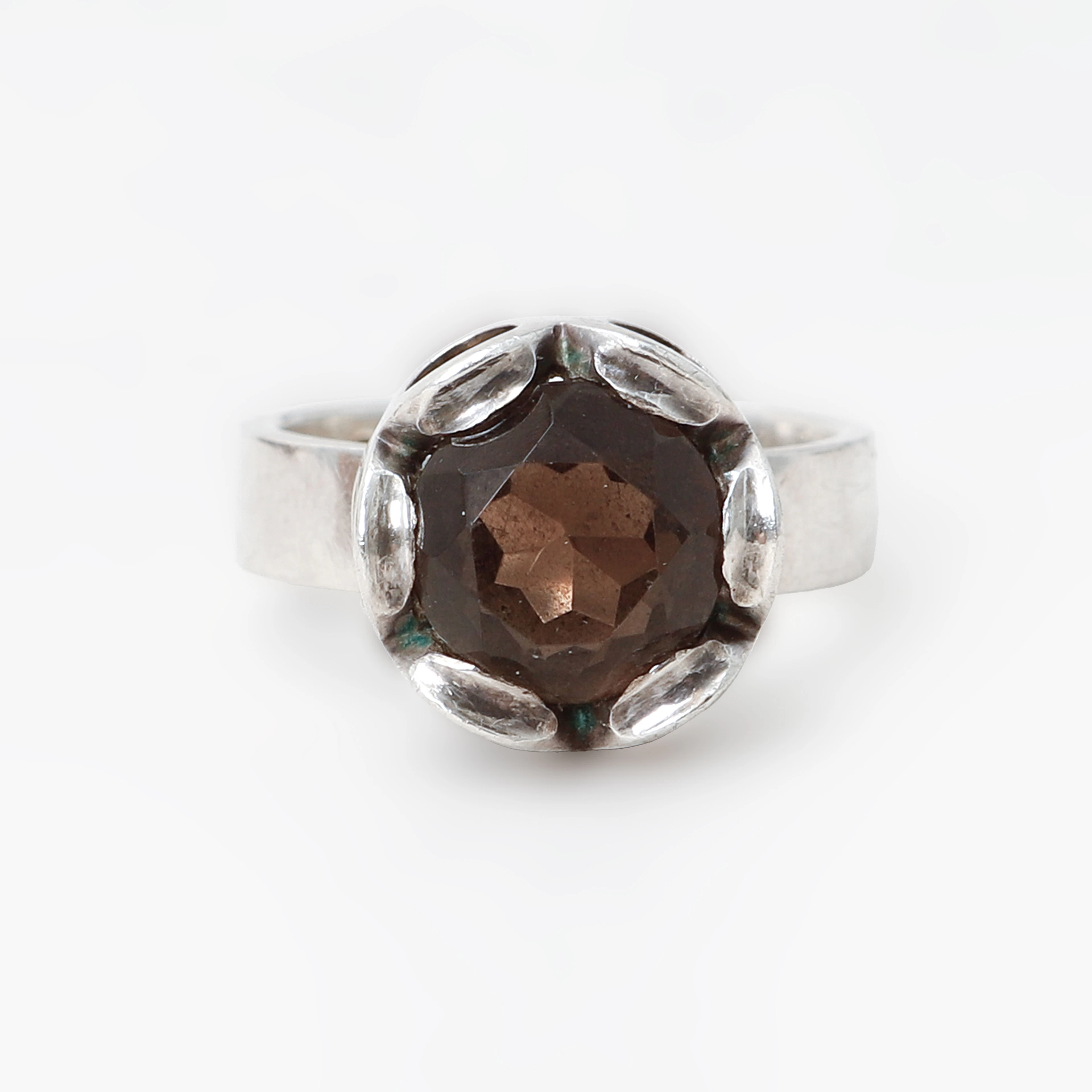 KARL-INGEMAR JOHANSSON. Ring samt örhängen, ett par, silver, rökkvarts
