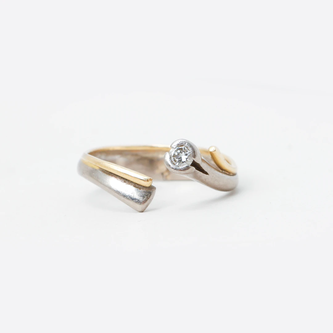 OLE LYNGGAARD. Ring, 18k guld, diamant ca 0,15ct, vikt ca 6,3 gram.