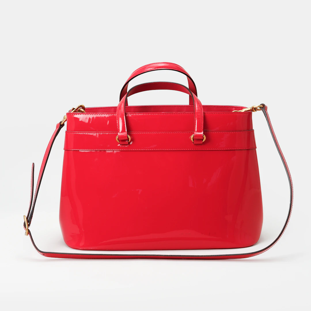 VÄSKA, "Patent Bright bit tote", Gucci.