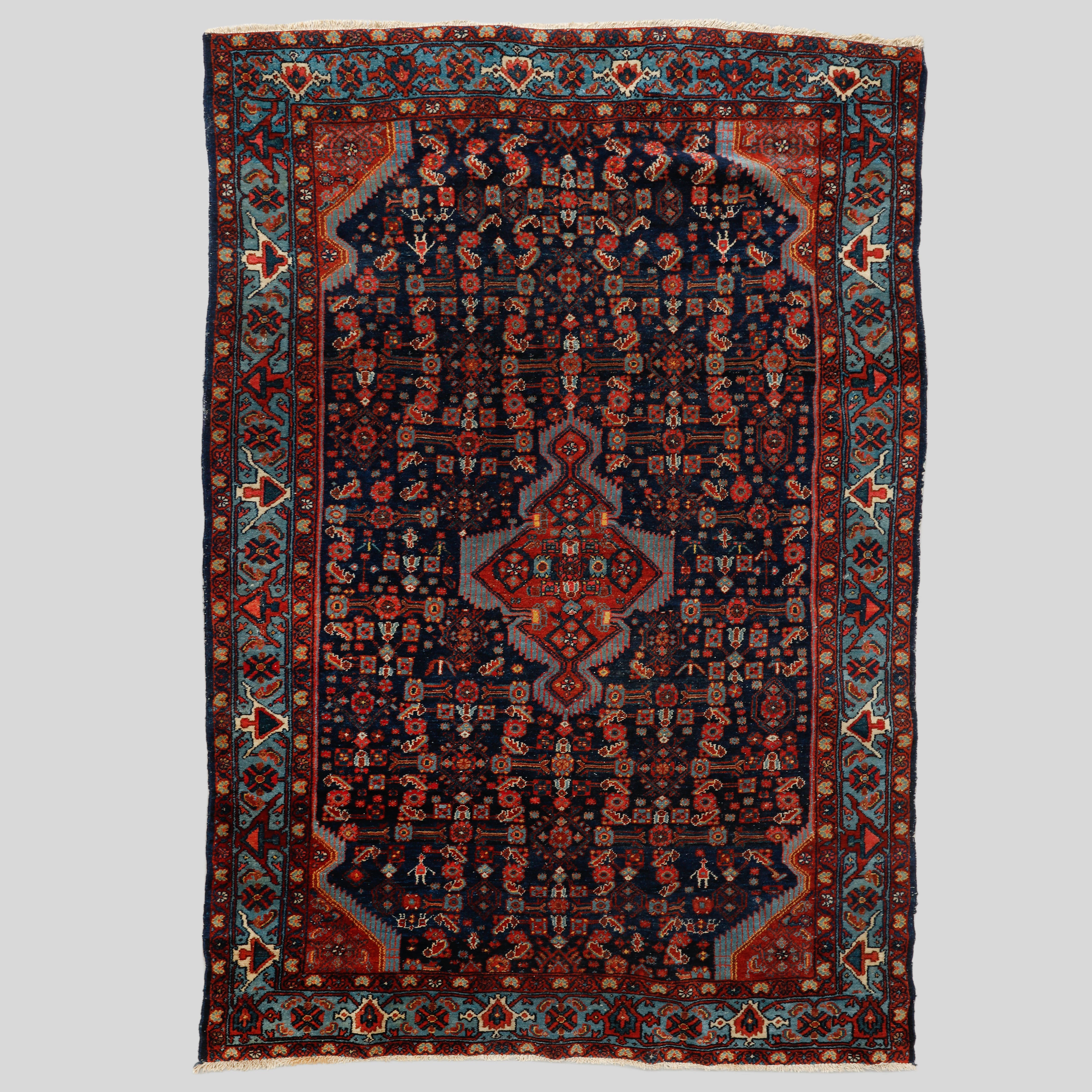MATTA, orientalisk, antik/semiantik. 135 x 195 cm.