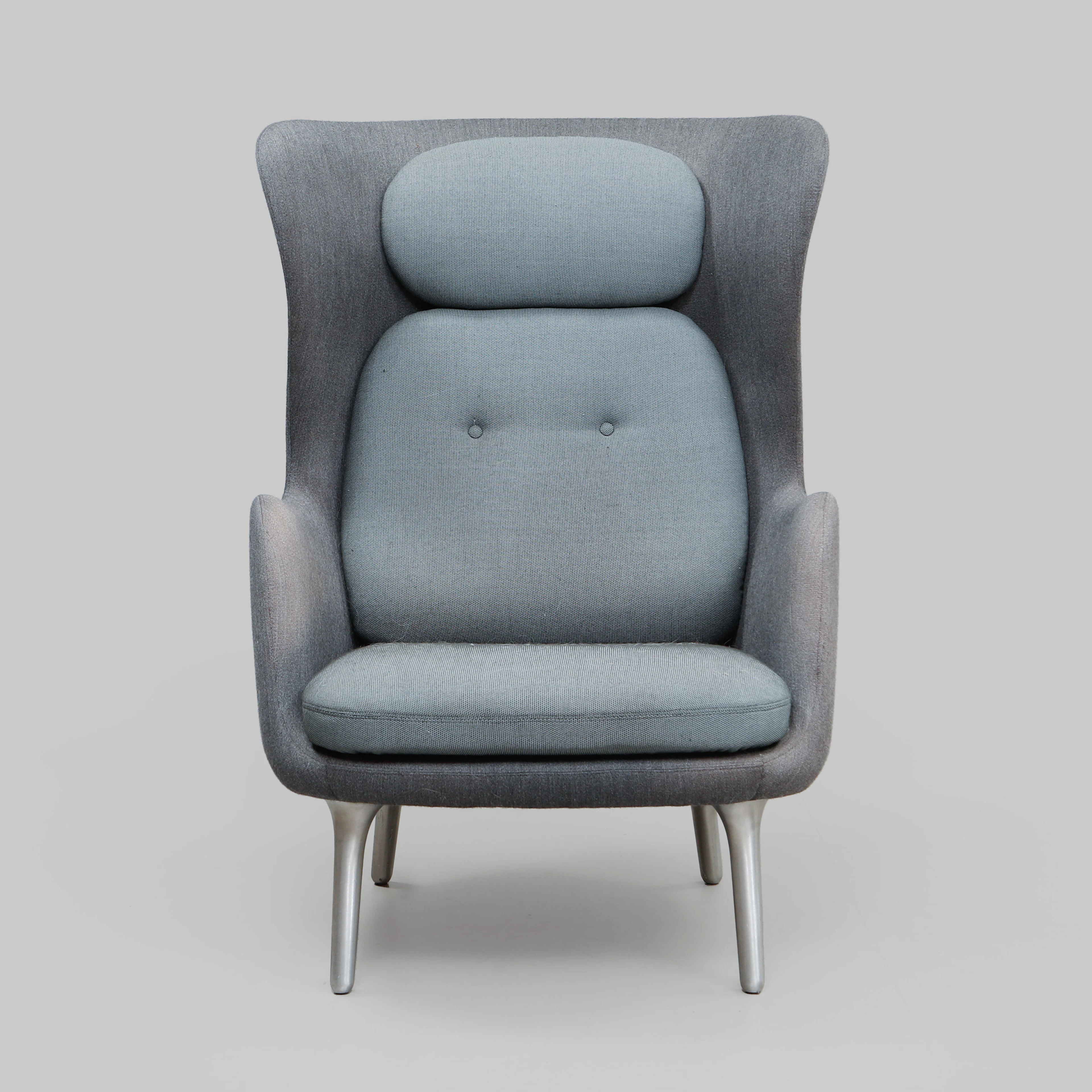 JAIME HAYON. Fåtölj, "Ro JH 1", för Fritz Hansen.