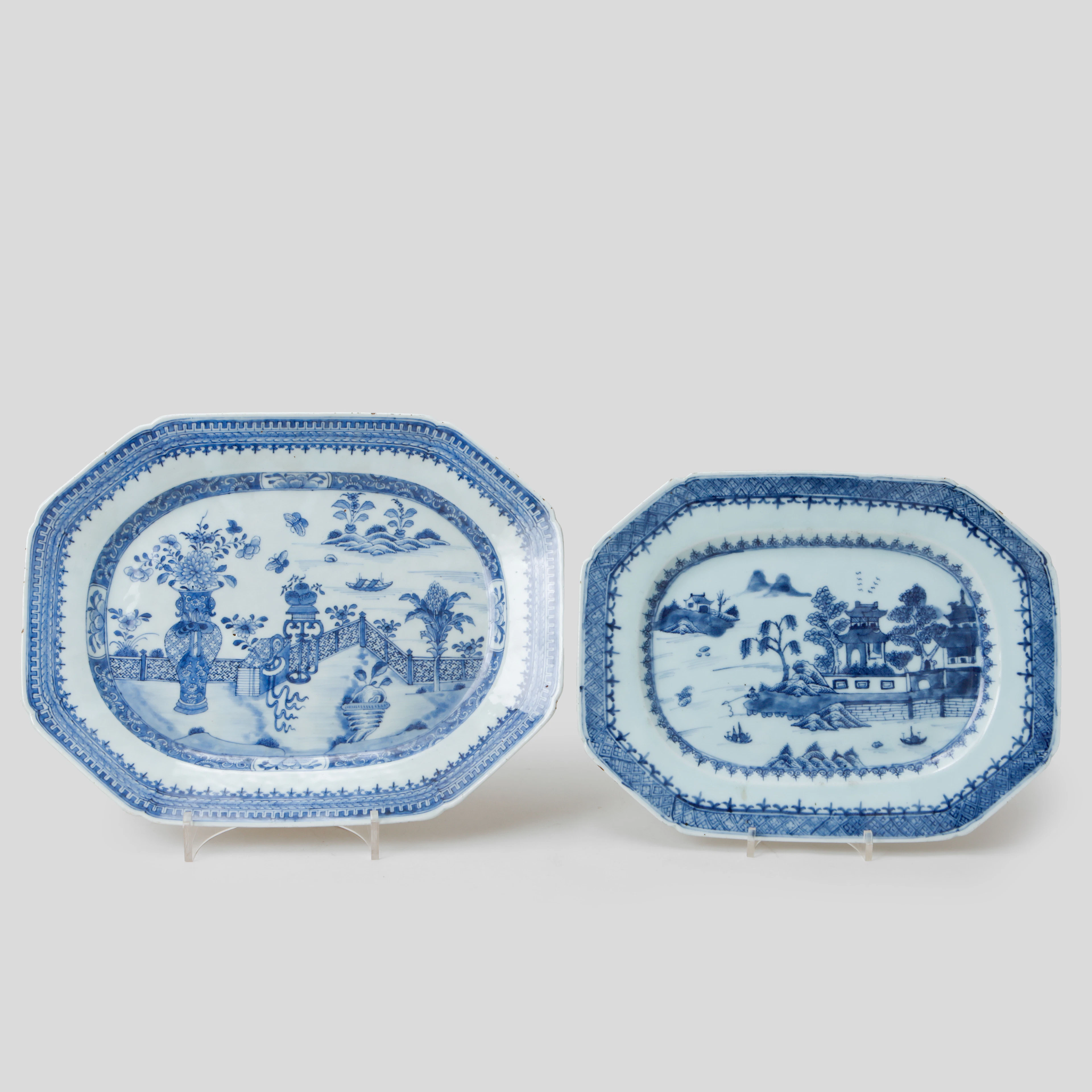 STEKFAT, 2 st, porslin, Kina, 1700-tal.