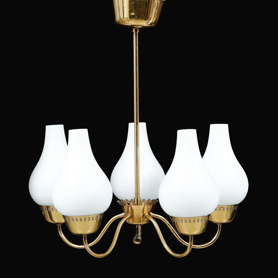 TAKLAMPA, Swedish modern, mässing med 5 glaskupor, höjd ca 60 cm.