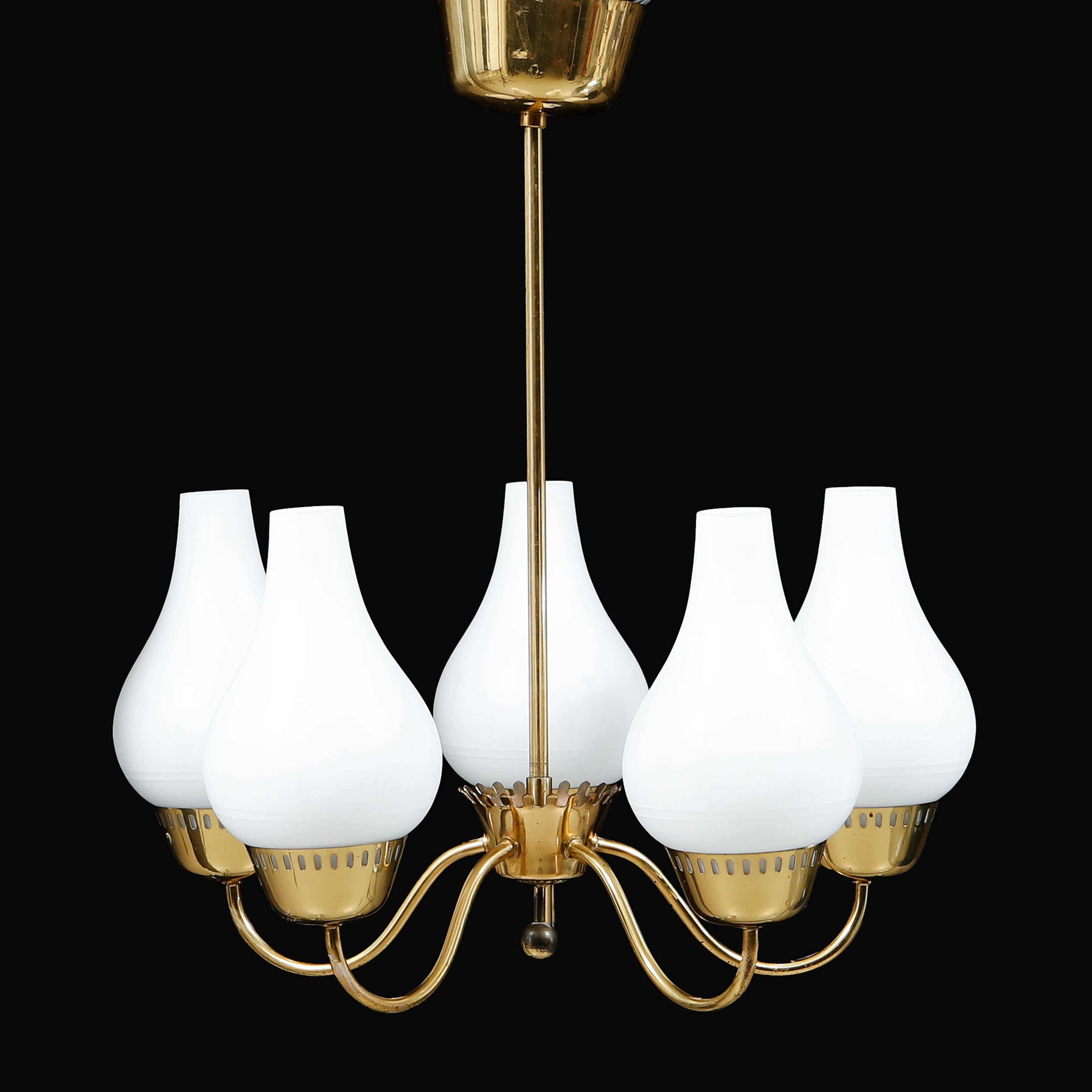 TAKLAMPA, Swedish modern, mässing med 5 glaskupor, höjd ca 60 cm.