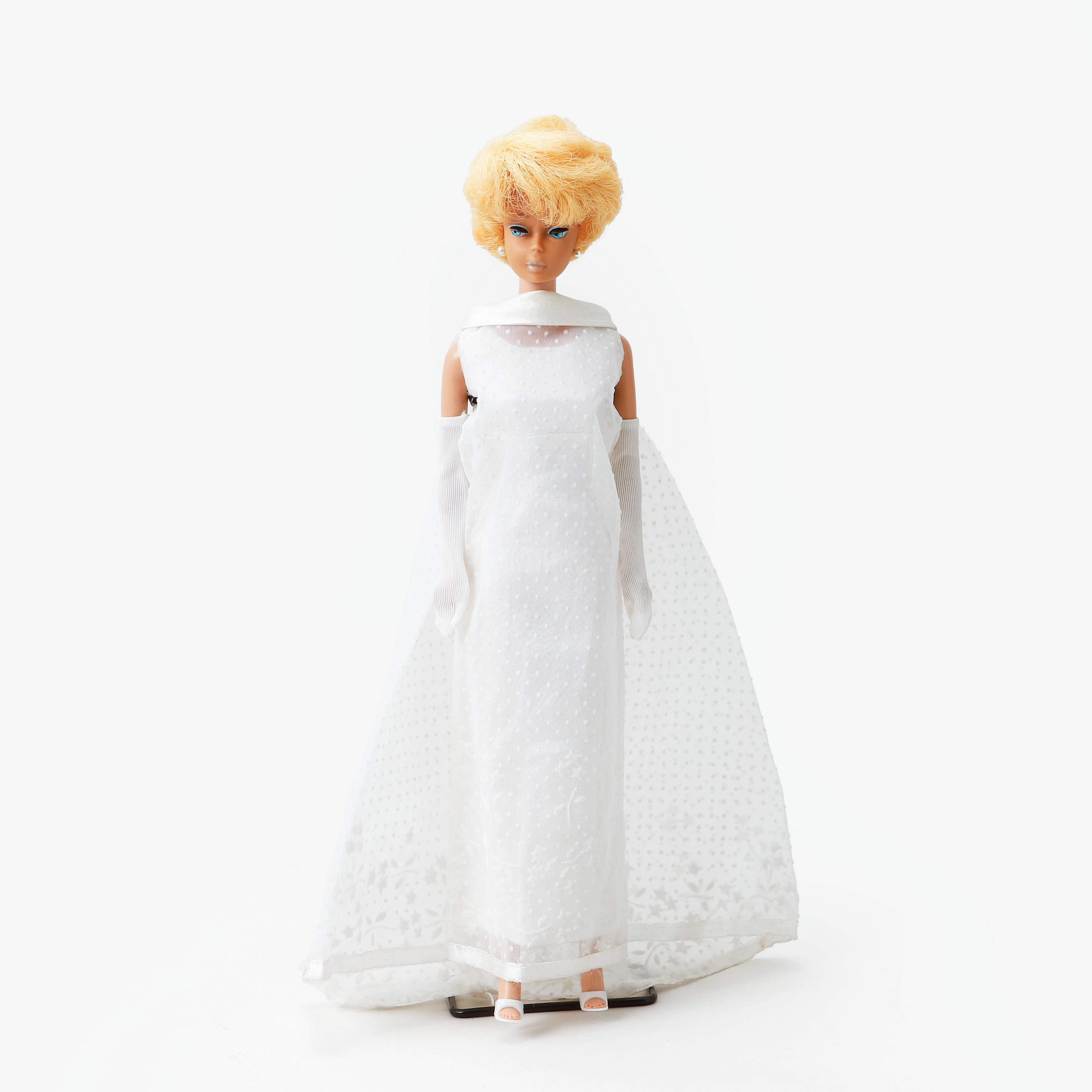 BARBIE, #850 bubble cut, med #1849 Wedding Wonder, Mattel, 1968-69.