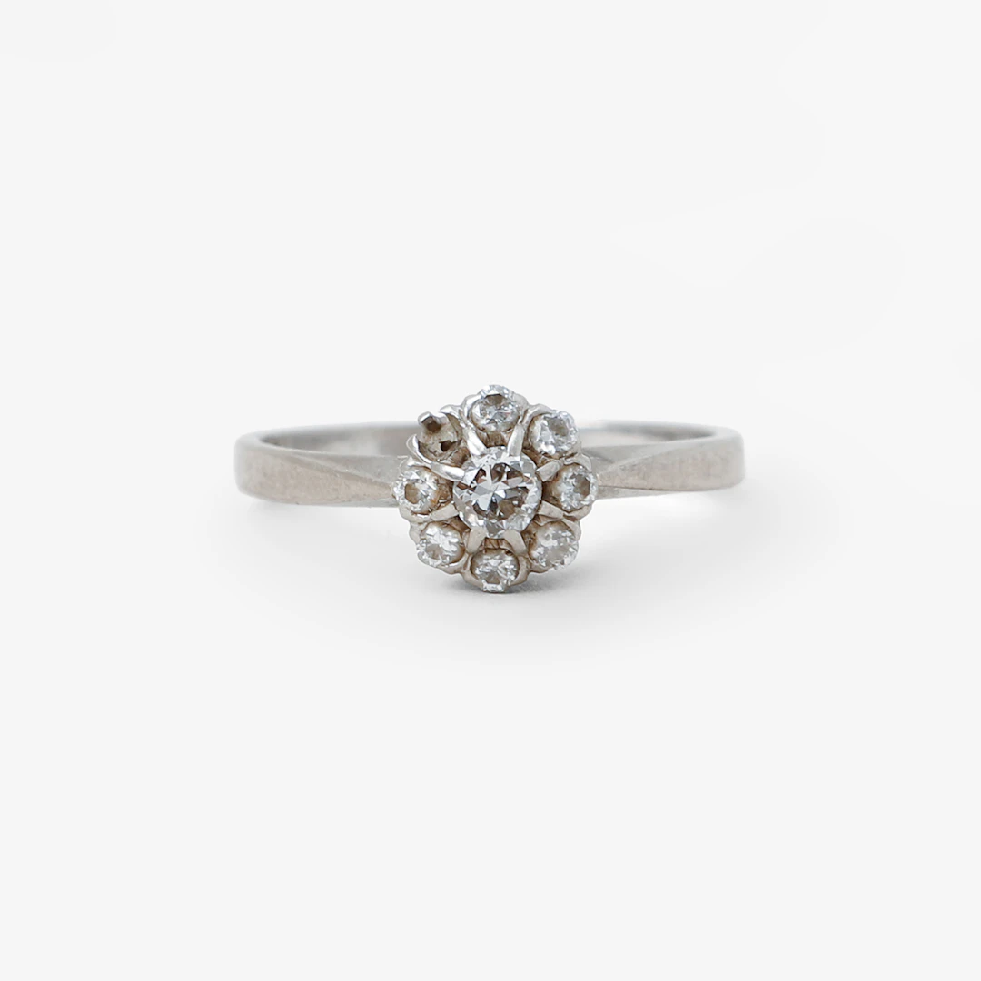 RING, 18k vitguld, gammalslipade diamanter. Vikt ca 2,6 gram.