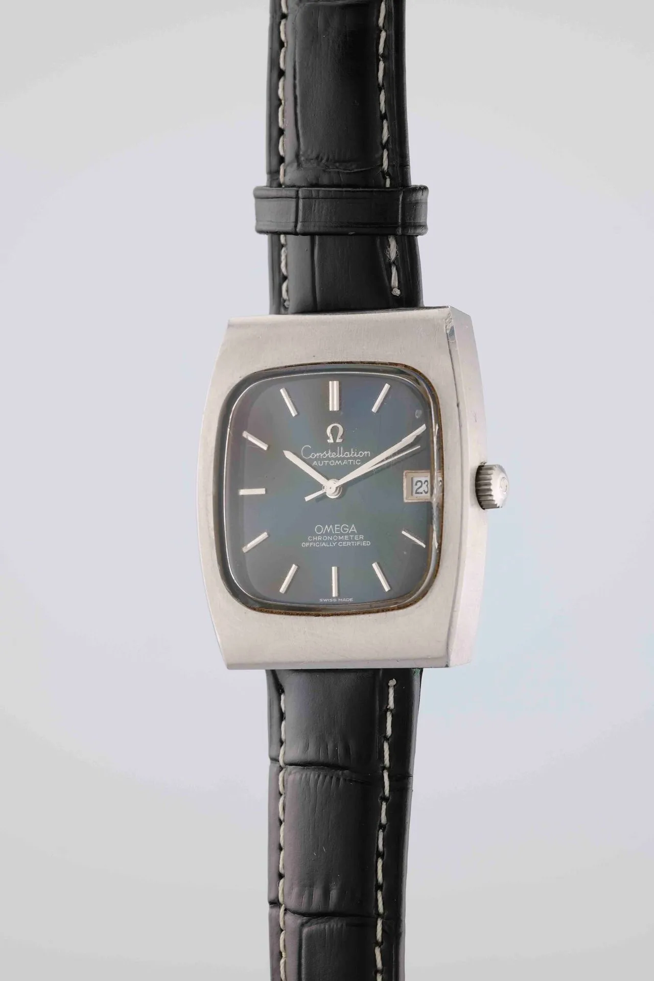 OMEGA Constellation Automatic. Circa: 1970. Case: steel tonneau, signed